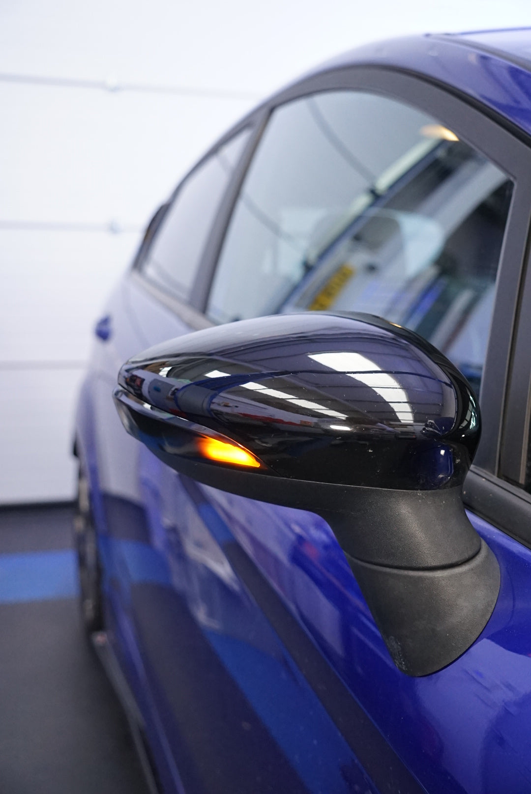Ford Fiesta MK7 / MK7.5 Dynamic Sweeping Mirror Indicators (2008 - 2017 Models)