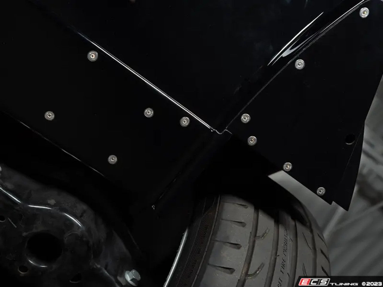 ECS Tuning MK7 GTI Functional Aerodynamic Rear Diffuser Kit