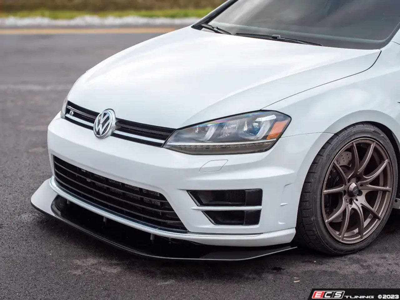 ECS Tuning MK7/MK7.5 GTI/Golf R Functional Aerodynamic Front Splitter
