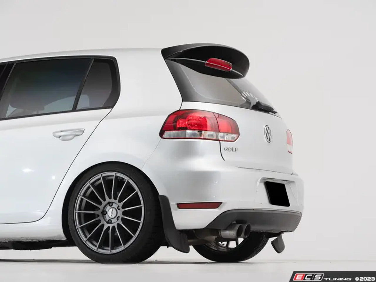 ECS Tuning Hatch Spoiler Extension Gloss Black - MK6 Golf