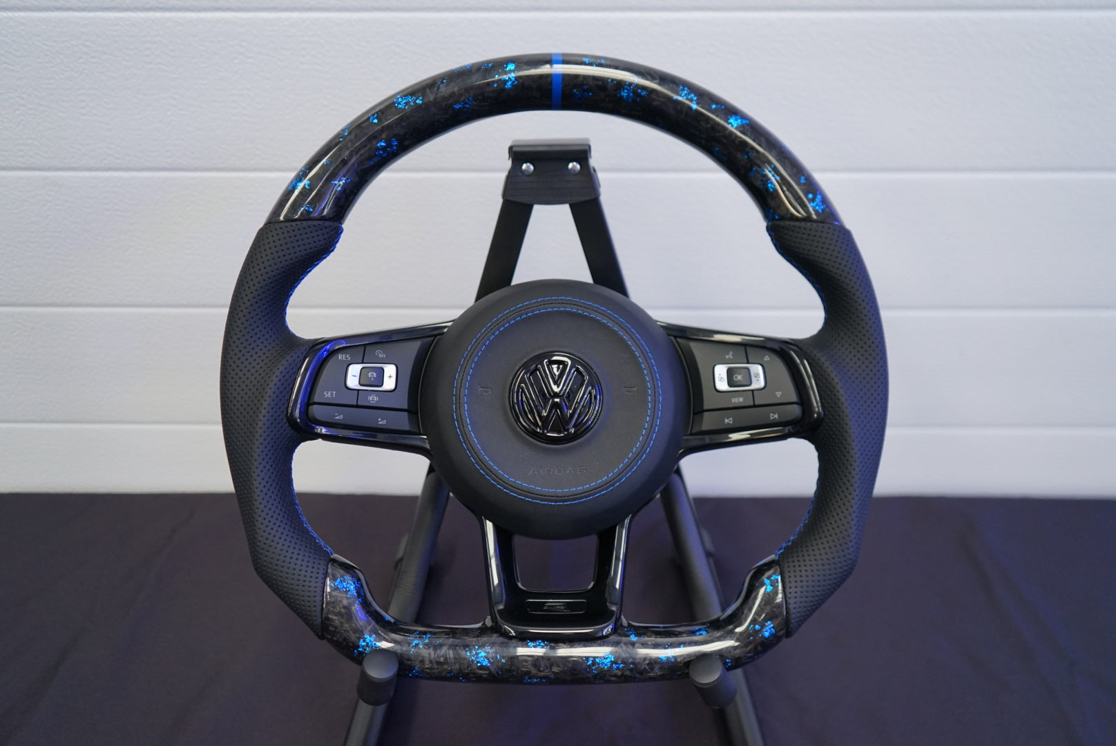 Volkswagen Golf MK7 / MK7.5 Polo MK5 / MK6 Custom Steering Wheel - SWVWGTIR32