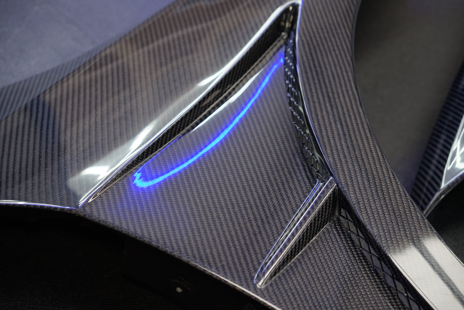 Volkswagen Golf MK7.5 Base / GTI / R Carbon Fibre Front Wings / Fenders Pair (2018-2021 Models)