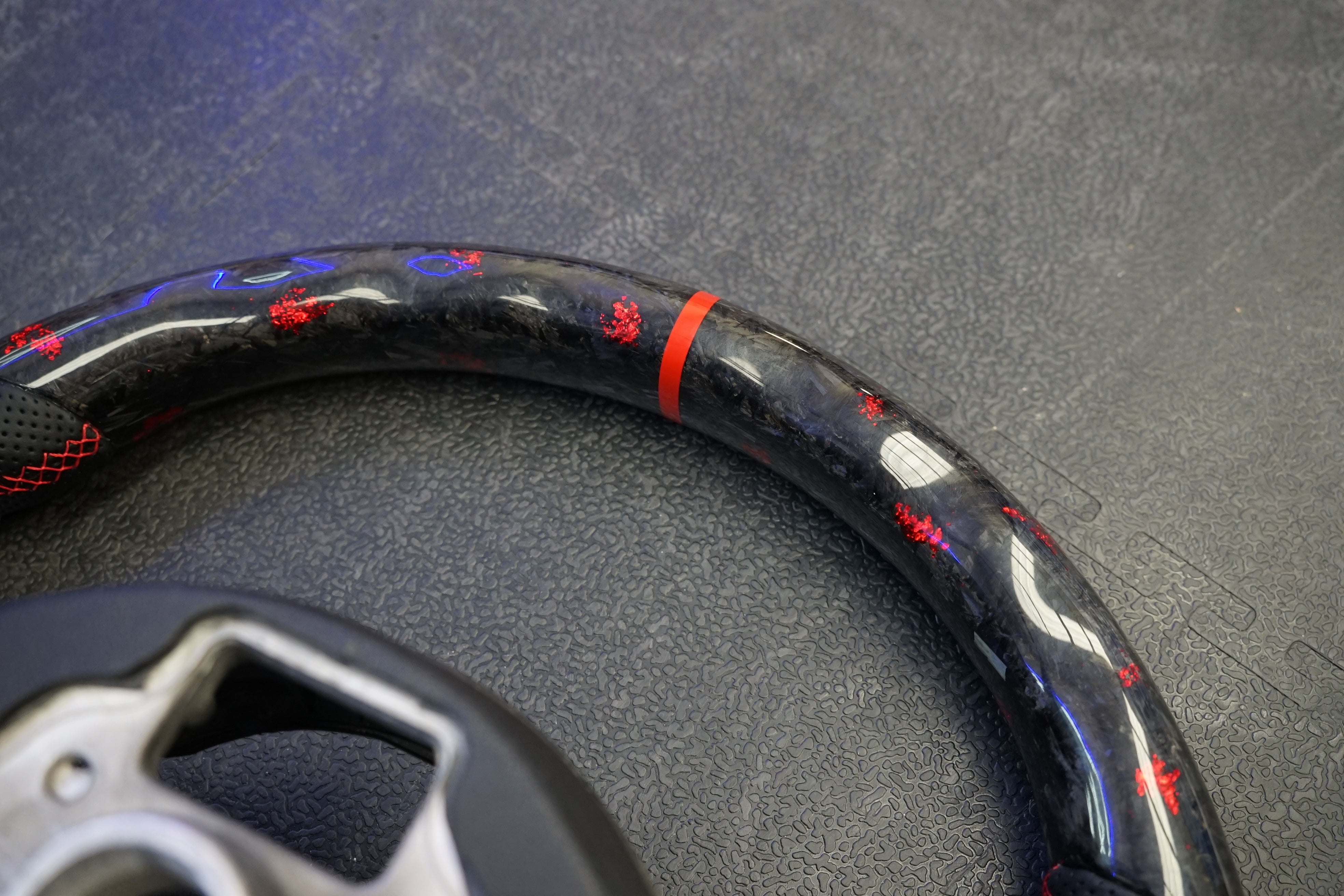 Volkswagen Golf MK7 / MK7.5 Polo MK5 / MK6 Forged Carbon Custom Steering Wheel - SWVWGTIR43