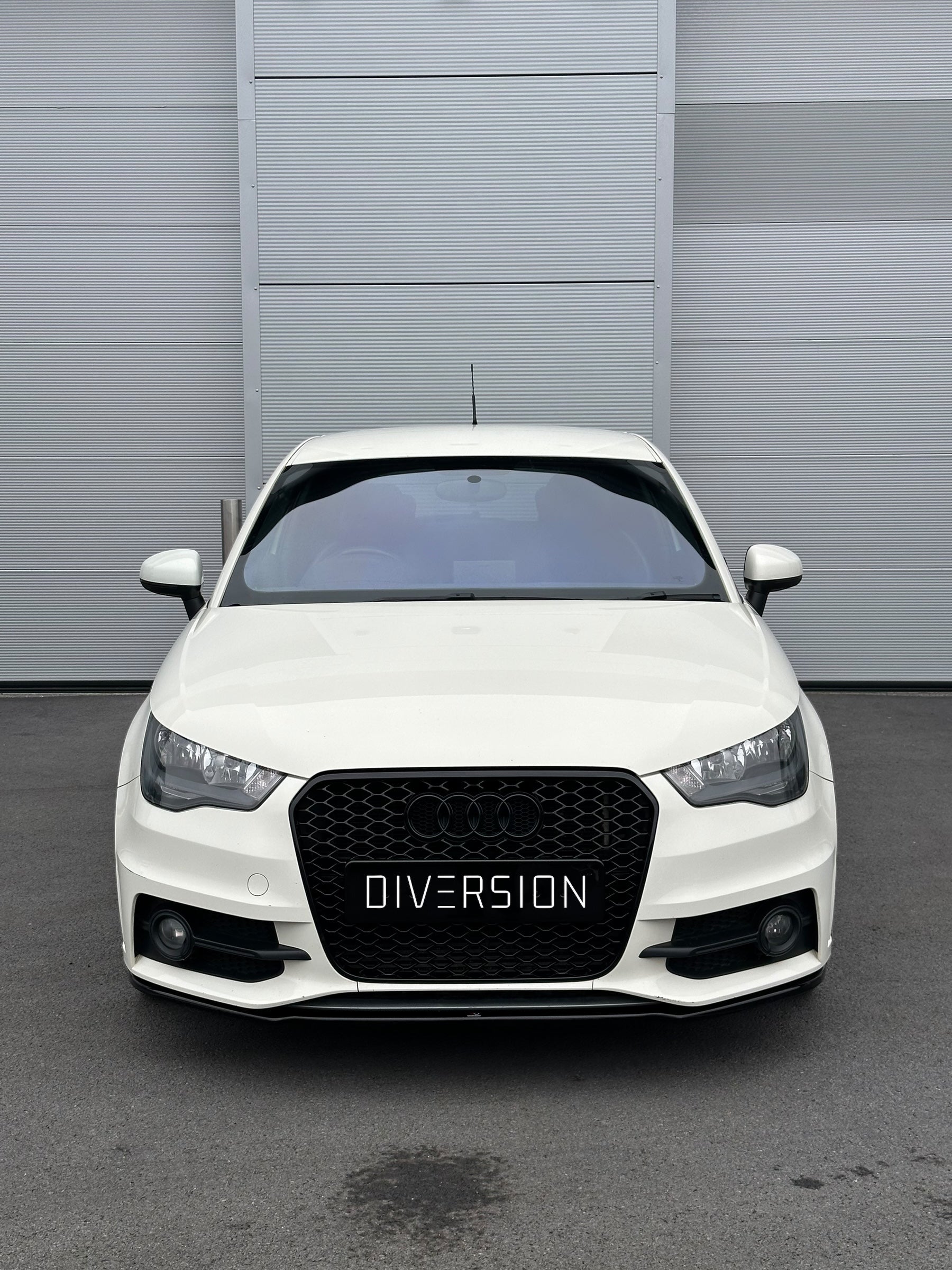Audi A1 / S1 Honeycomb Grille Gloss Black (2011 - 2014 Models)