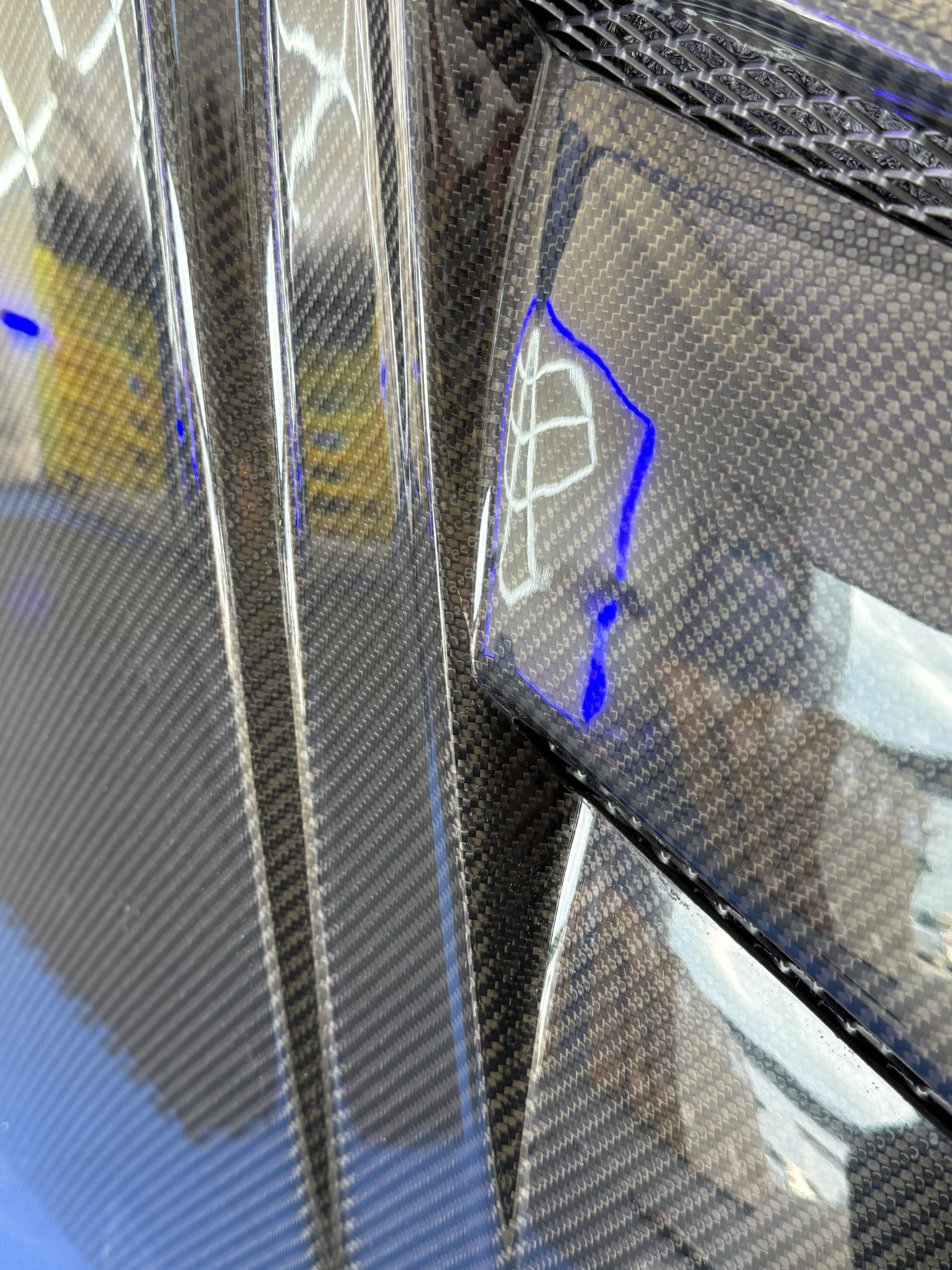 CLEARANCE : Volkswagen Golf MK7 / MK7.5 TR Style Carbon Fibre Vented Bonnet (Replacement) 2013 - 2021 / DAS