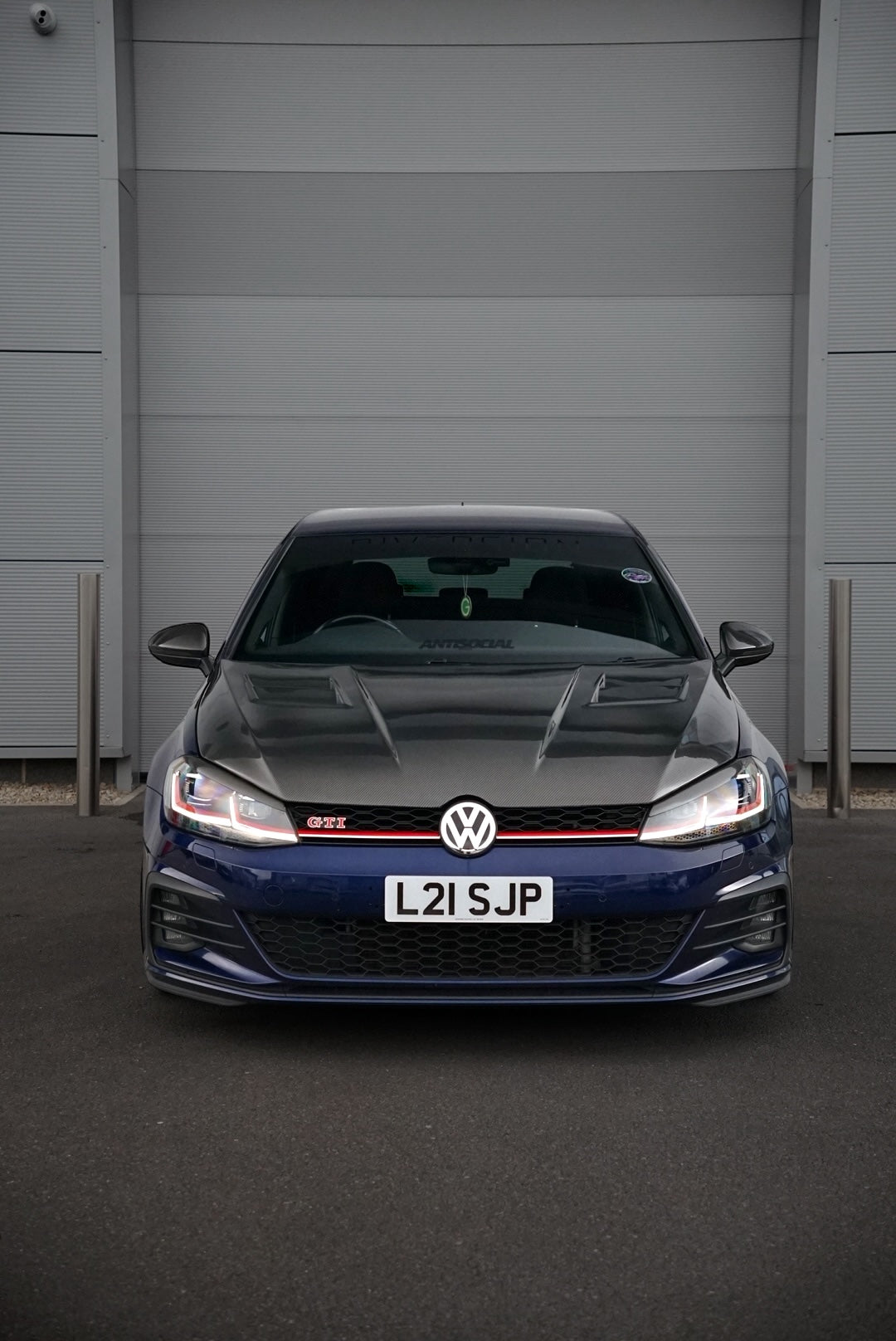 Volkswagen Golf MK7 / MK7.5 TR Style Carbon Fibre Vented Bonnet (Replacement) 2013 - 2021 / DAS