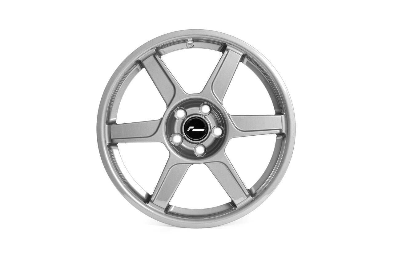 Racingline R-06 8.5J x 18inch Alloy Wheel Set - Gloss Bright Silver
