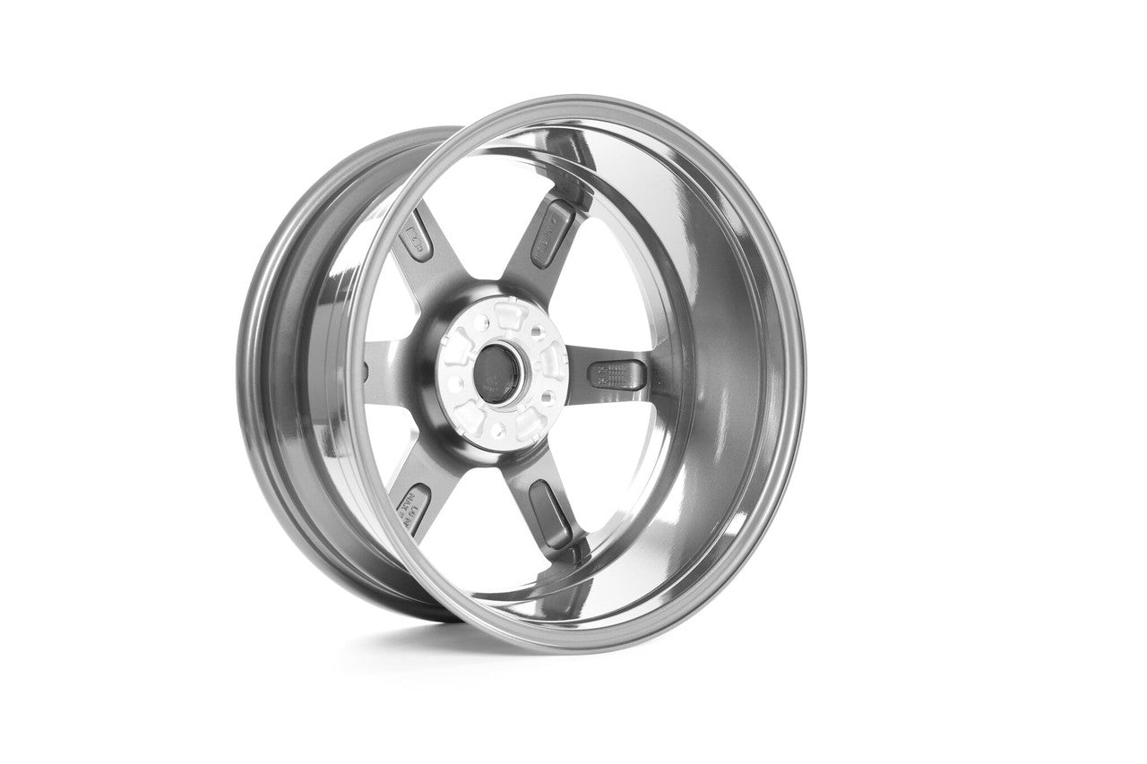 Racingline R-06 8.5J x 18inch Alloy Wheel Set - Gloss Bright Silver