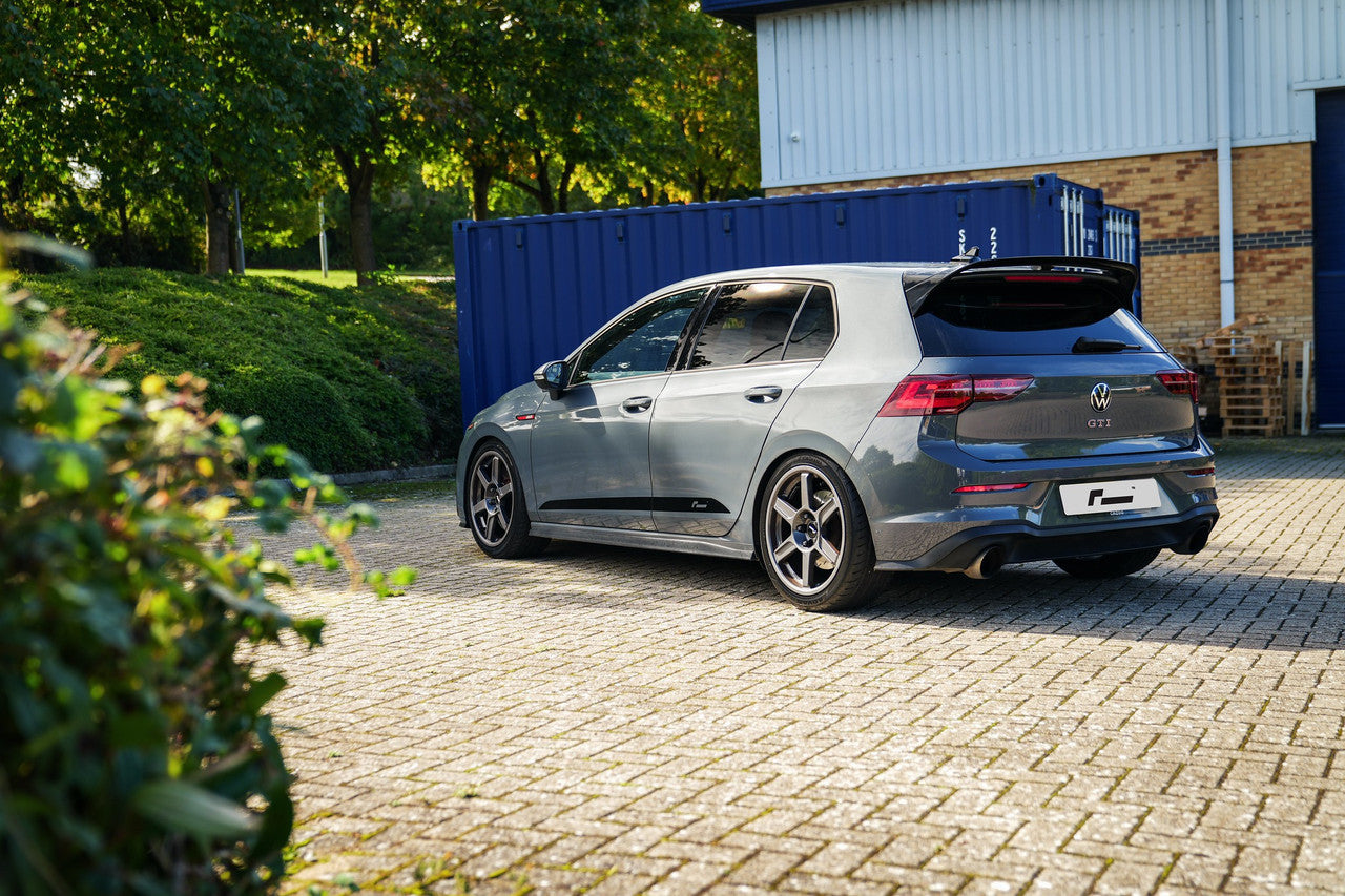 Racingline R-06 8.5J x 18inch Alloy Wheel Set - Gloss Gunmetal Grey