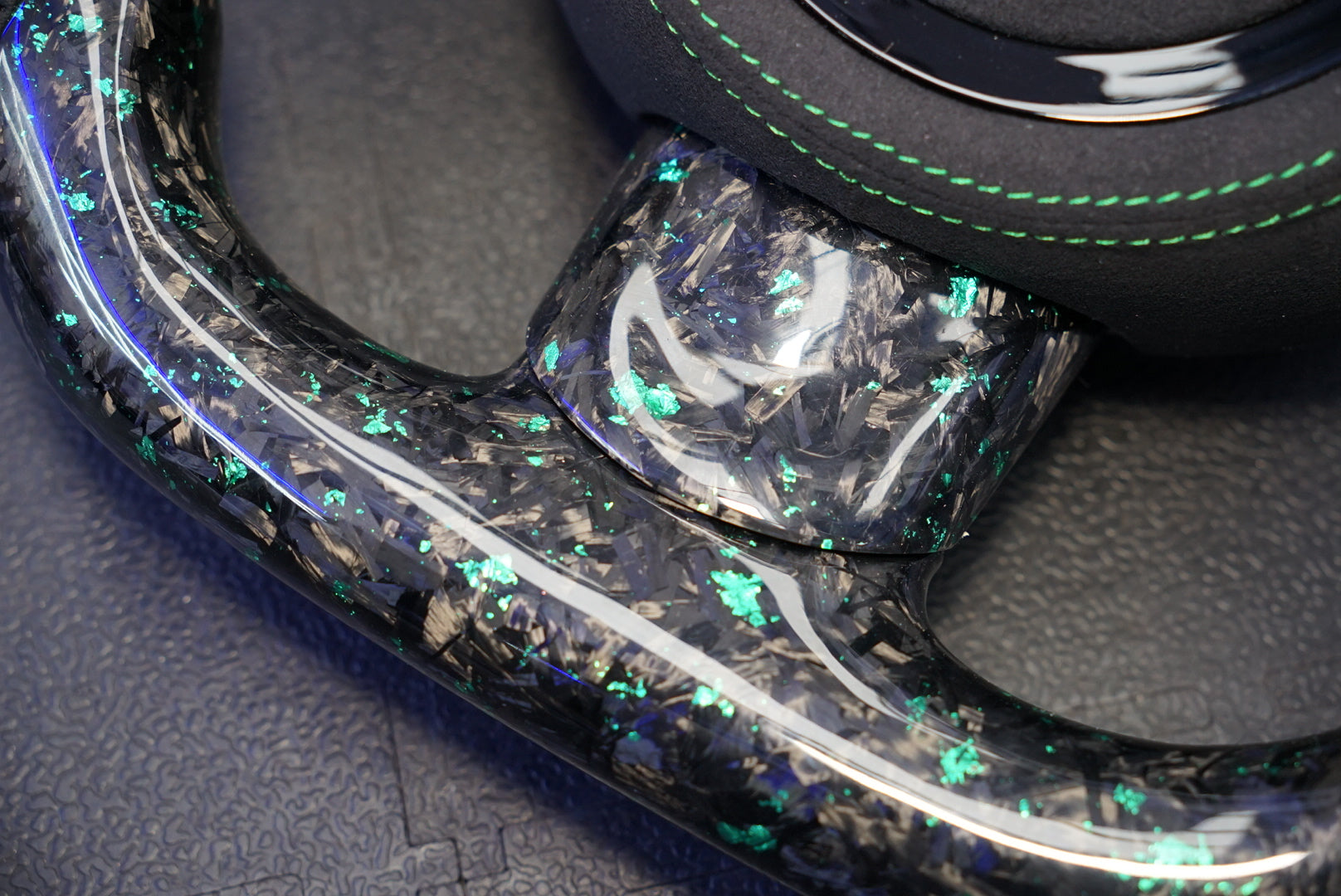 MINI Cooper R56 Forged Carbon Custom Steering Wheel & Airbag Cover 2007 - 2013 (IN STOCK / SWMINIR56.1)