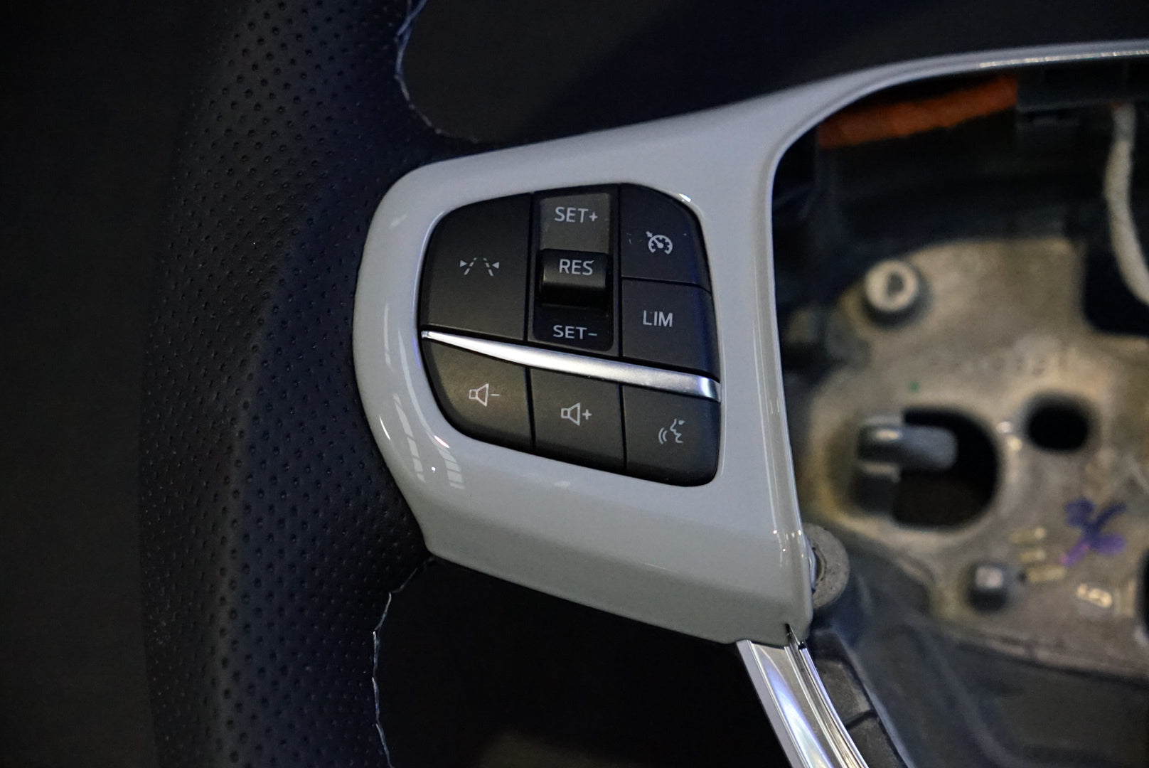 Ford Puma 2023+ Carbon Fibre Custom Steering Wheel (IN STOCK / SWPUMA1)