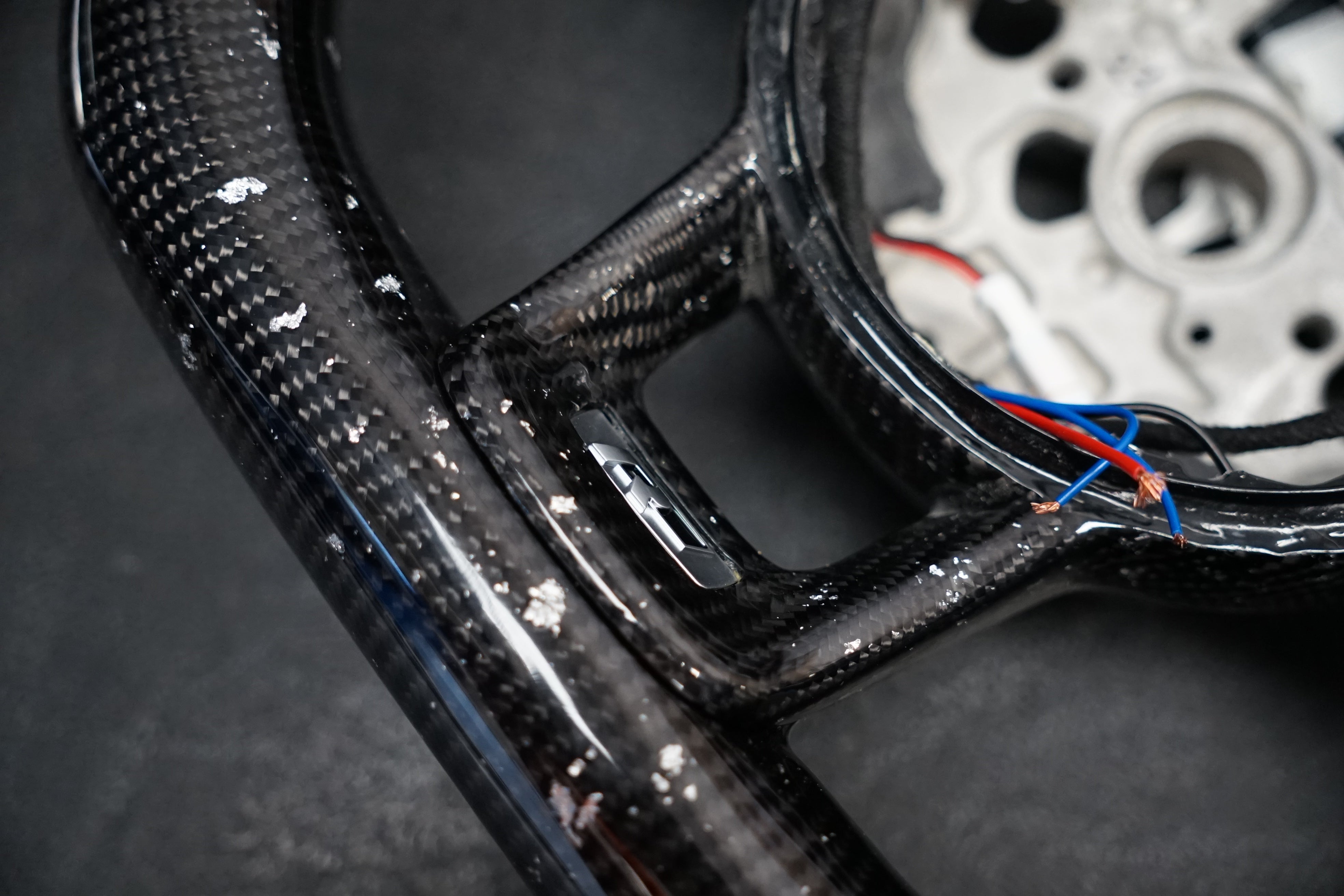 Volkswagen Golf MK7 / MK7.5 Polo MK5 / MK6 Custom Carbon Steering Wheel - SWVWGTIR46