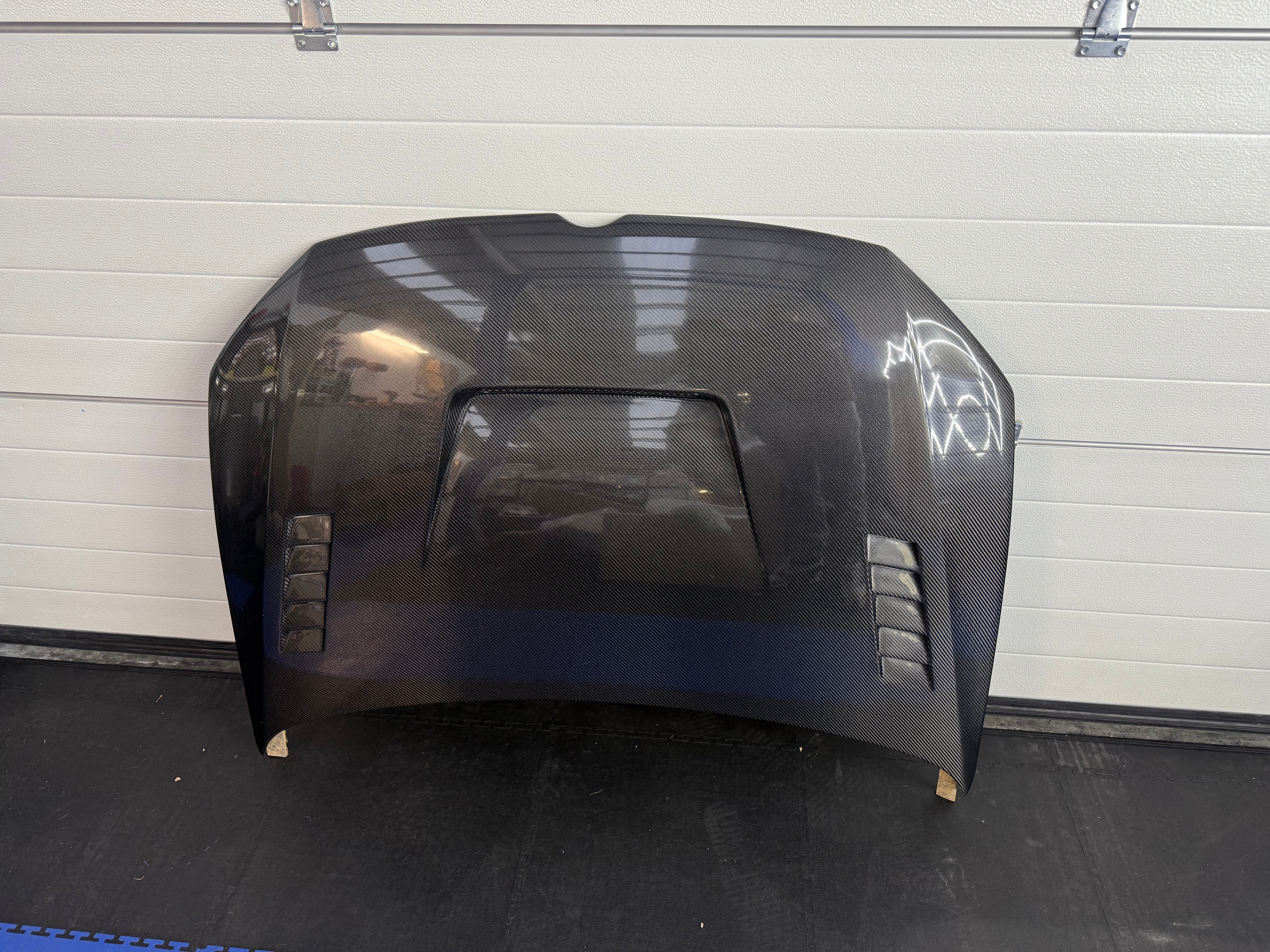 **CLEARANCE** Volkswagen Polo MK5 LY Style Genuine Carbon Fibre Bonnet (6R / 6C 09 - 17 Models) DAS