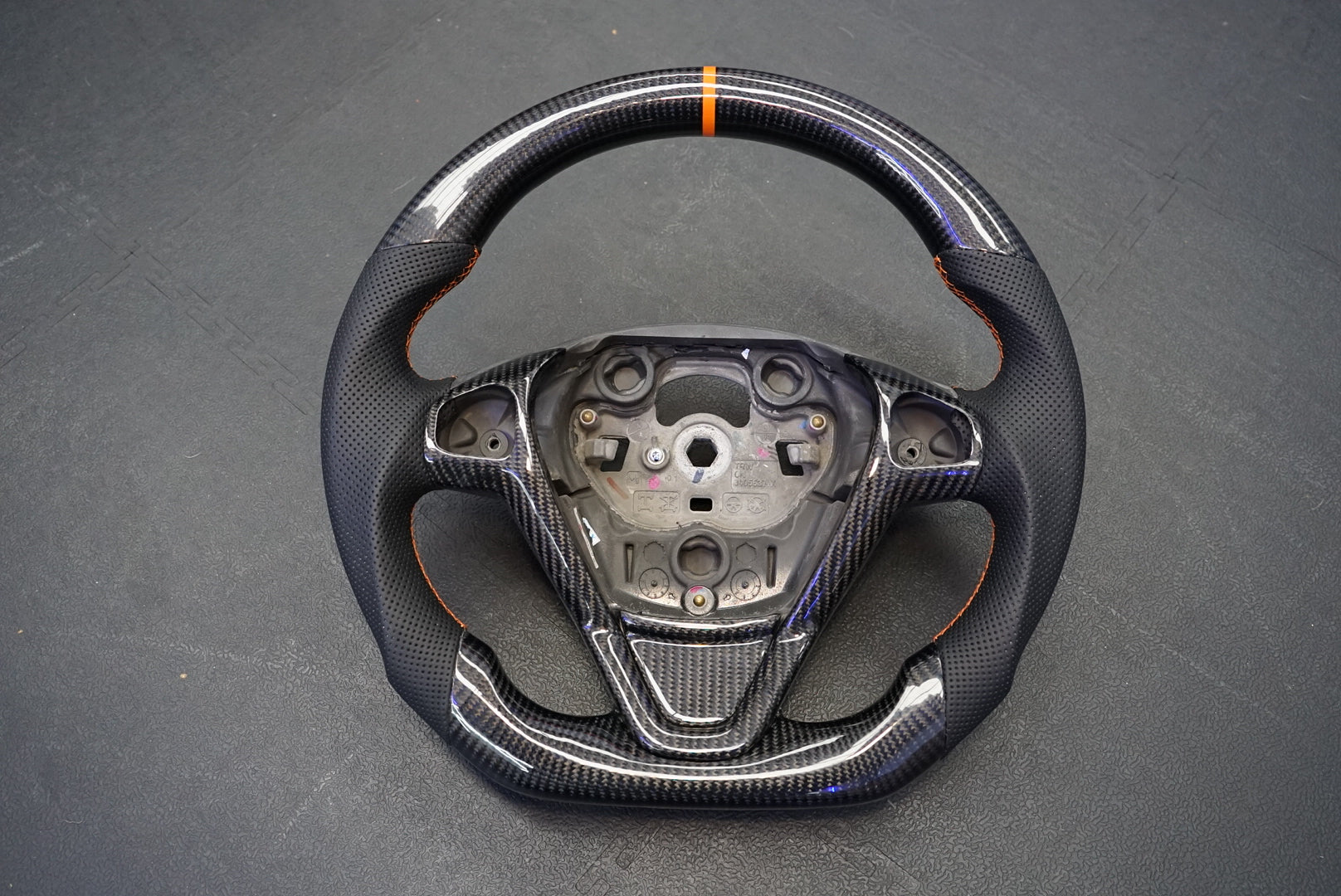 Ford Fiesta MK7 / MK7.5 Carbon Fibre Steering Wheel - SWFIESTA20