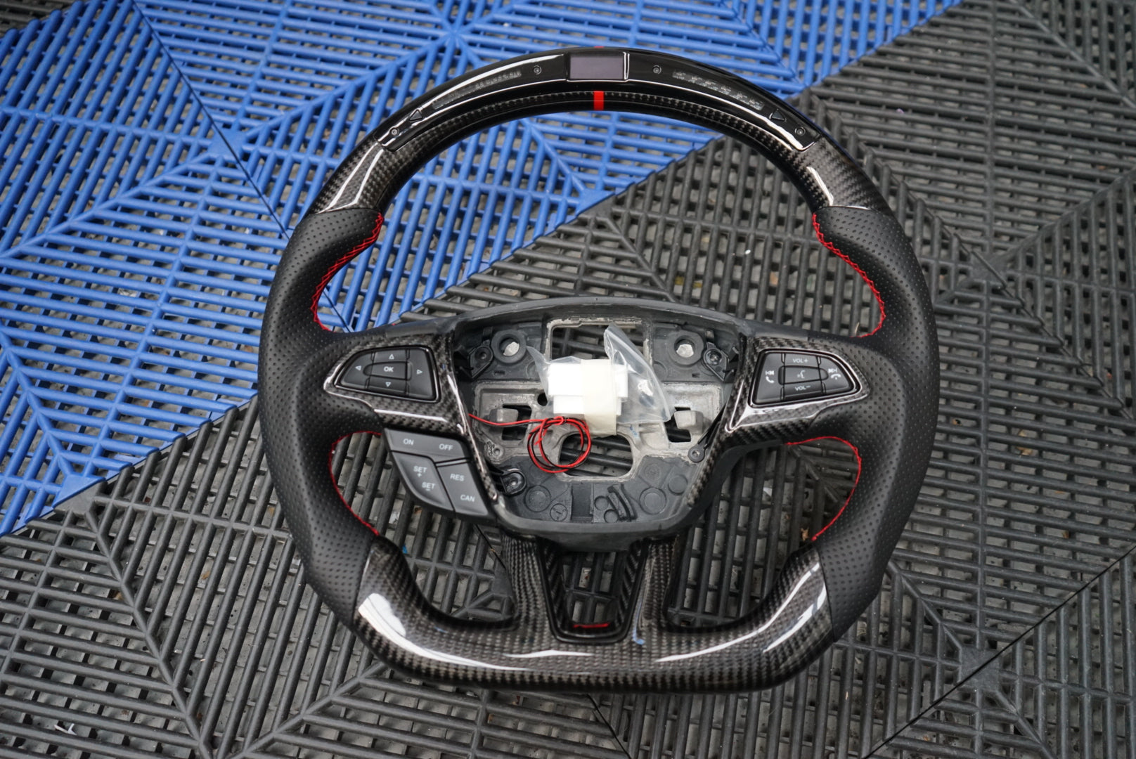 SEND IN YOUR OWN - Custom Carbon Fibre Steering Wheel Service (ANY MAKE / MODEL)