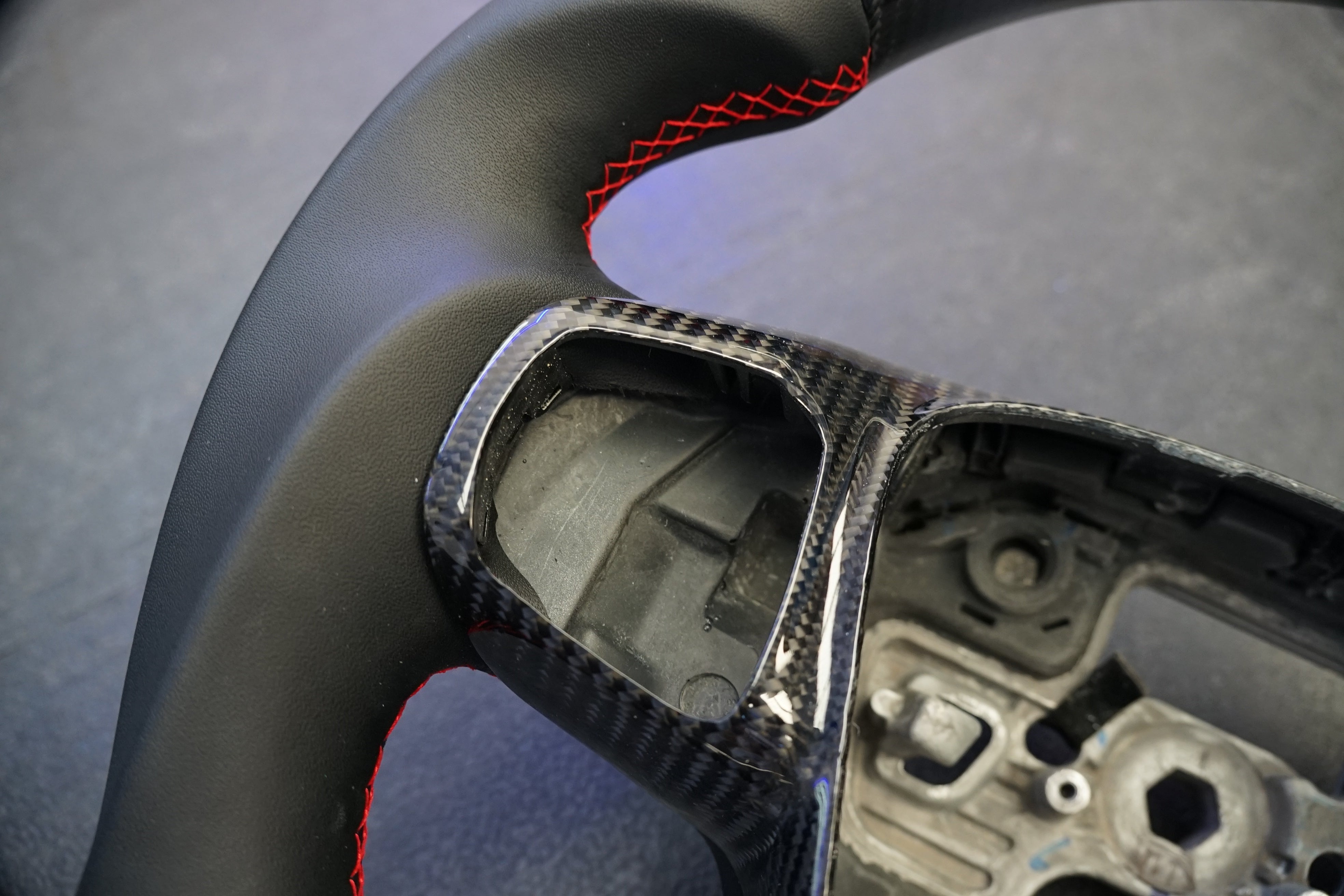 Ford Fiesta MK8 / Focus MK4 Custom Leather Steering Wheel - SWFIESTAMK86