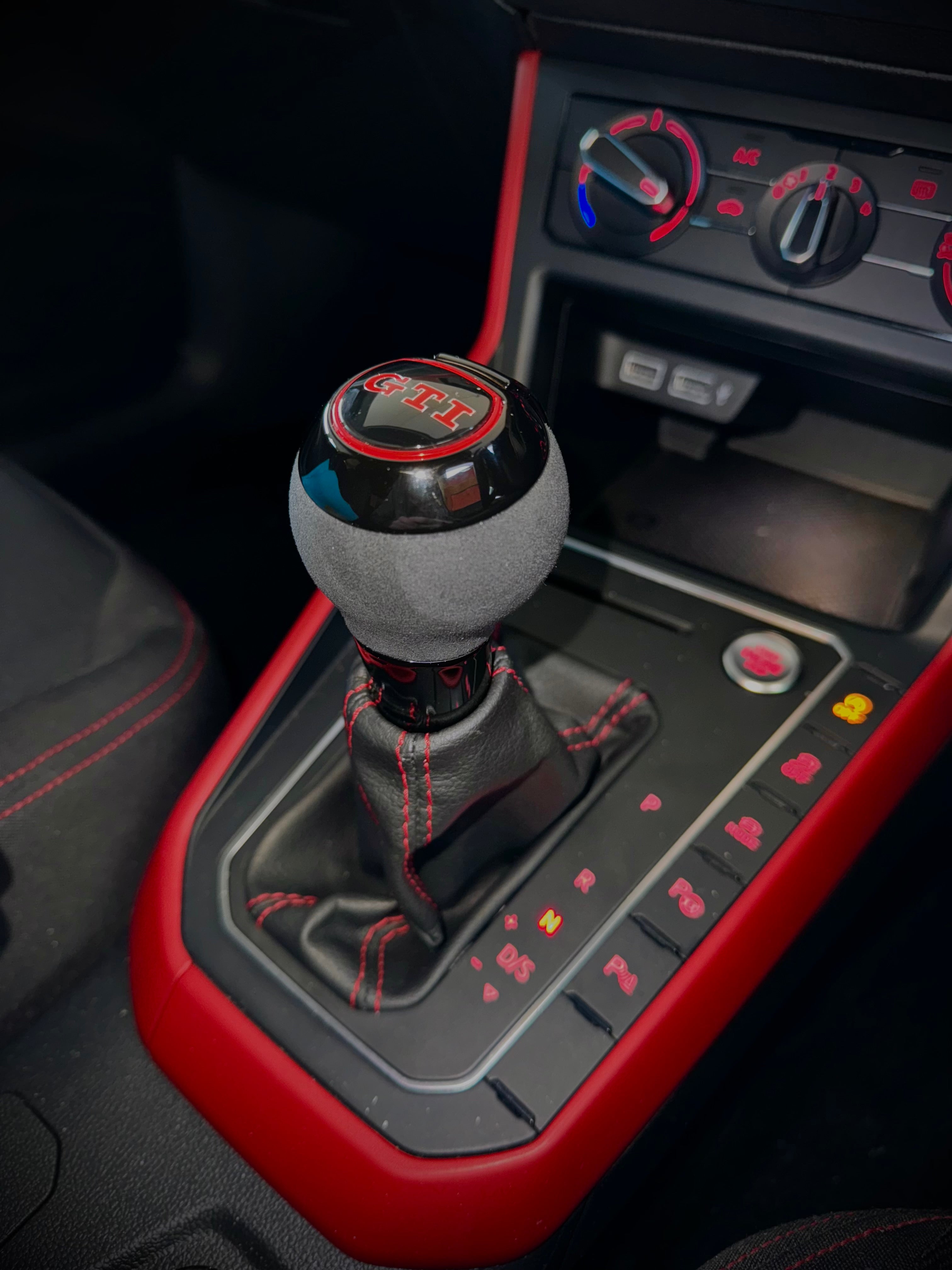dsg gear knob Volkswagen VW DSG Round Gear Selector Knob Alcantara GTI / R / R Line