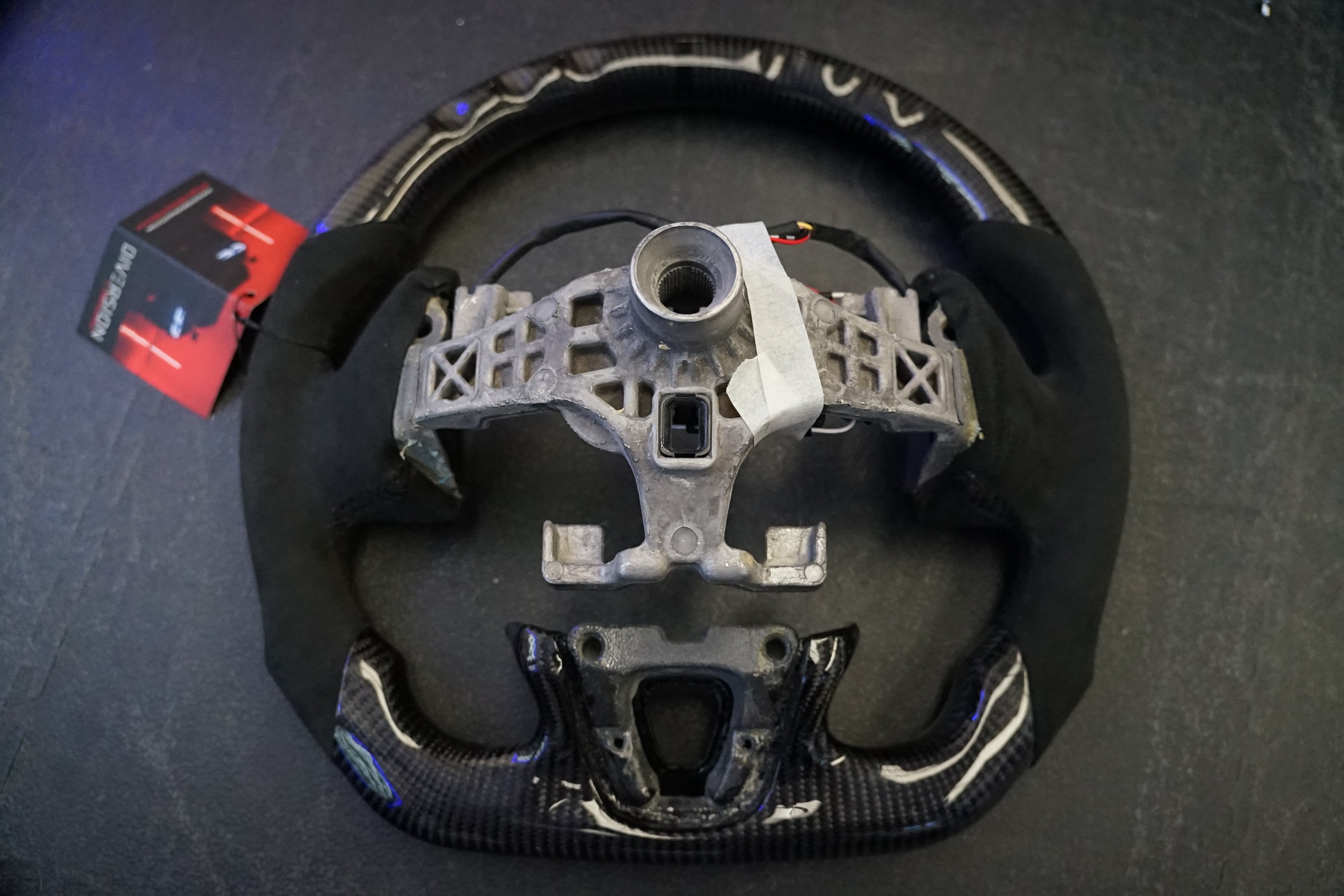 Renault Megane / Clio Carbon Fibre Steering Wheel (IN STOCK) | SWRENMAG1