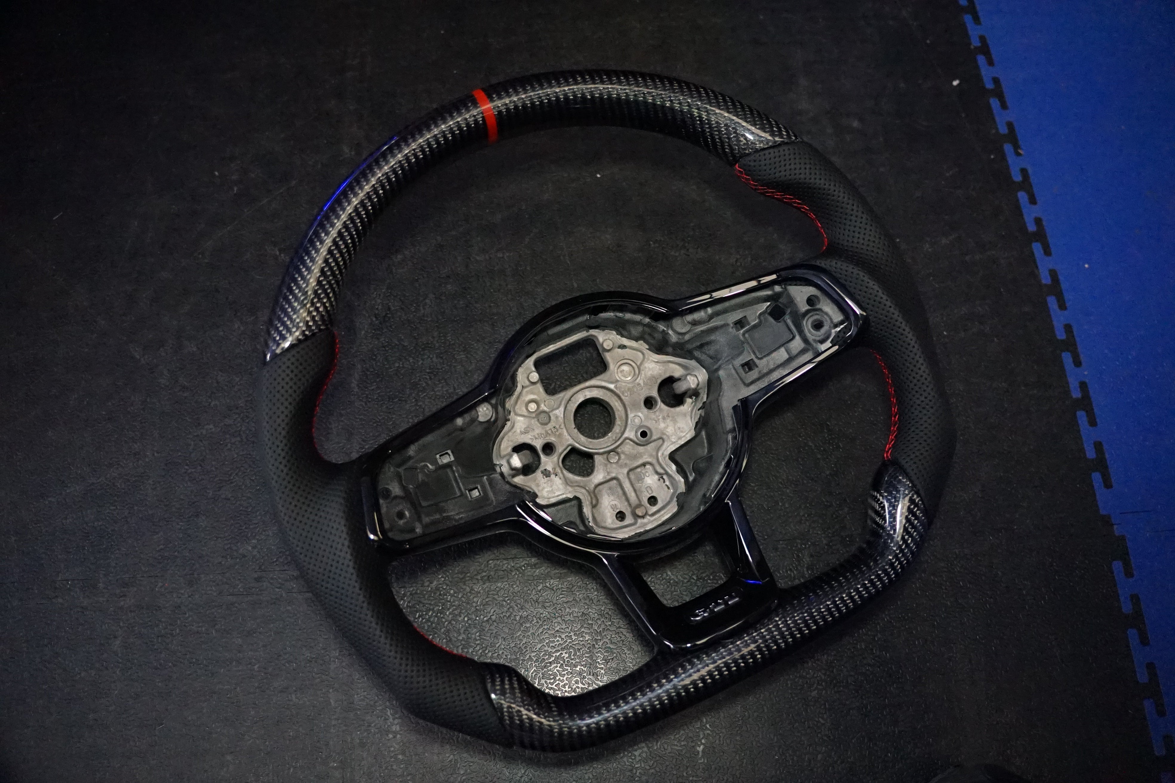 Volkswagen Golf MK7 / MK7.5 Polo MK5 / MK6 Carbon Steering Wheel - IN STOCK | SWVWGTIR47