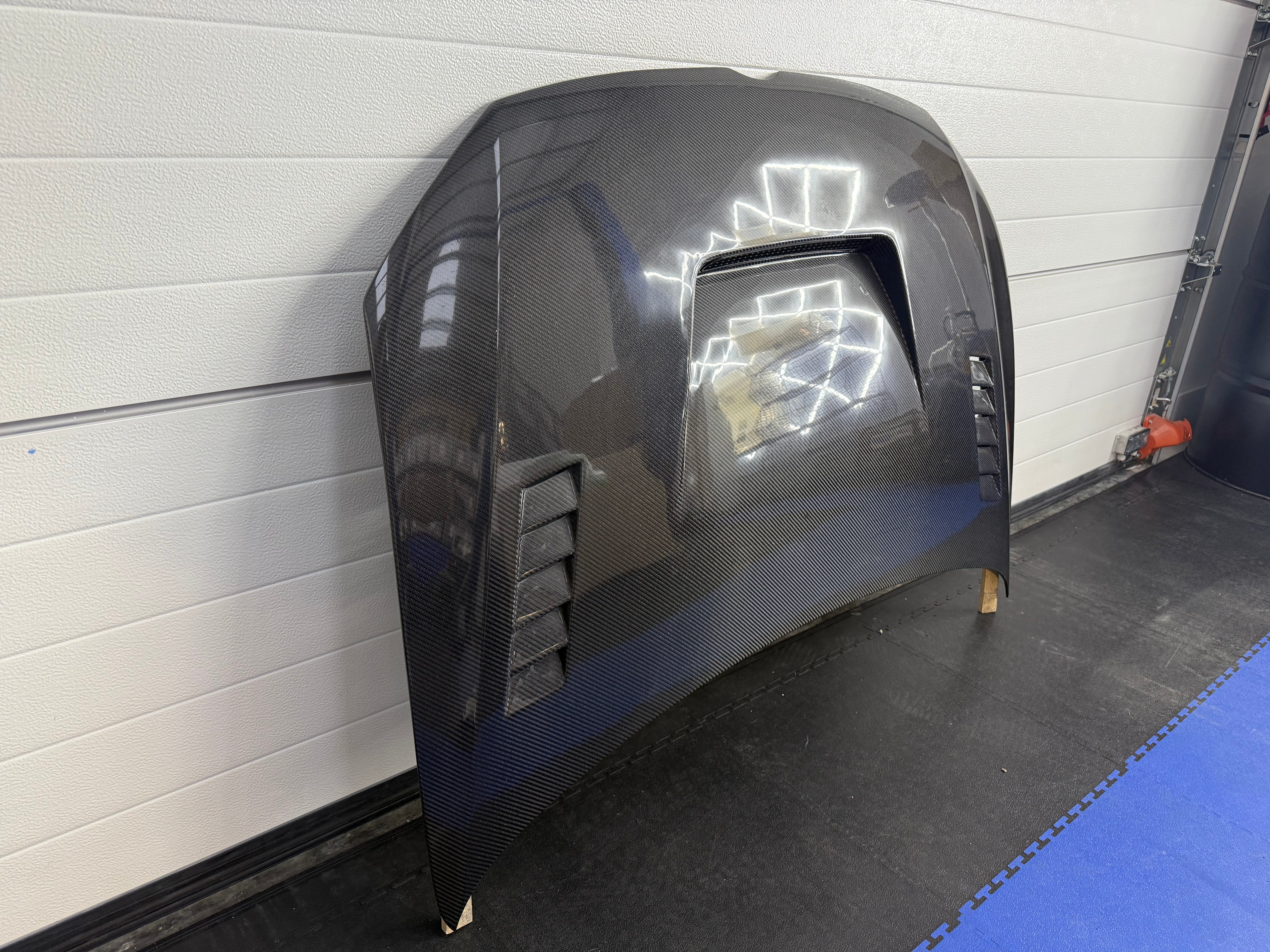 **CLEARANCE** Volkswagen Polo MK5 LY Style Genuine Carbon Fibre Bonnet (6R / 6C 09 - 17 Models) DAS