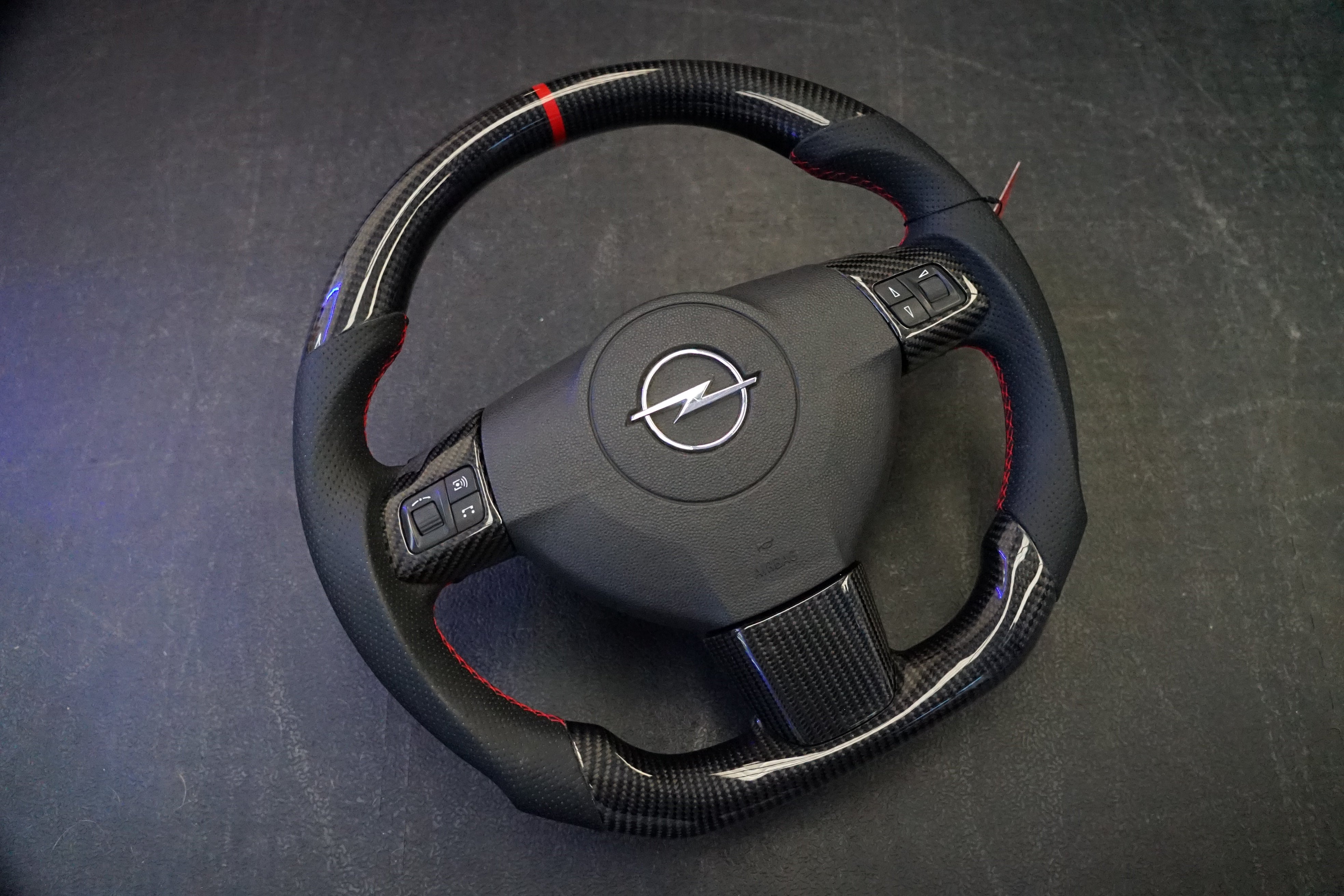 Vauxhall Astra H 2004-2010 Carbon Fibre Steering Wheel (IN STOCK) | SWASTRAH2