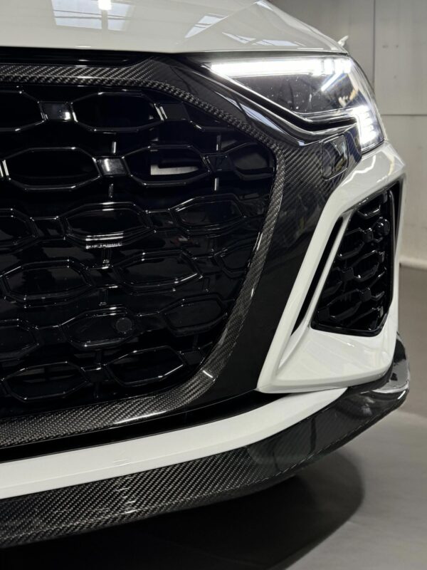 AUDI RS3 8Y CARBON GRILLE REPLACEMENT