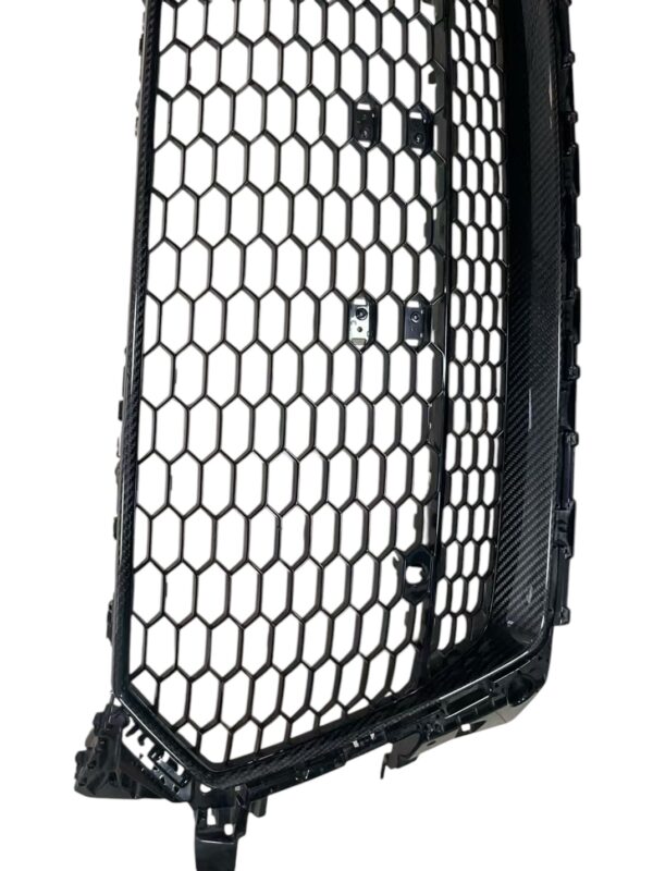 AP DESIGN AUDI TTRS CARBON FIBRE GRILLE REPLACEMENT