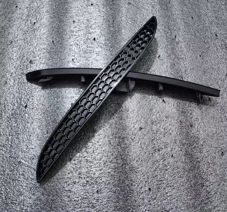 BMW 1 Series F20/F21 LCI M Sport Honeycomb Rear Reflector (2016-2019)