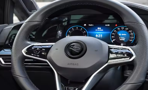 Volkswagen Steering Wheel 'VW' Golf MK8 Badge / Logo Overlay (GTI / R / R Line)