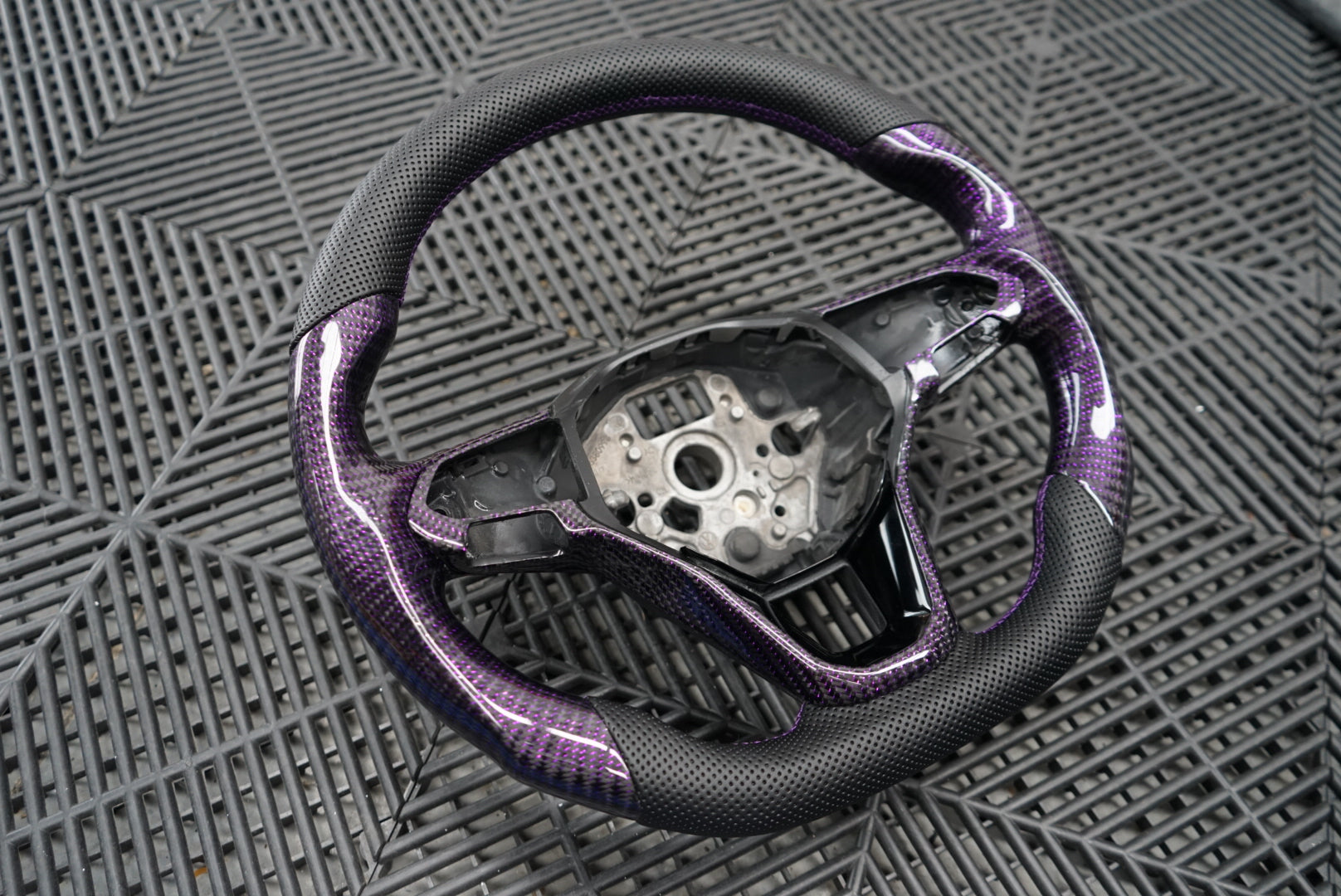 Volkswagen Transporter T6.1 Carbon Fibre Steering Wheel (2020+ Models)