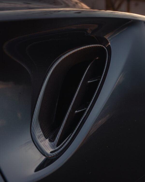 Lotus emira carbon fibre intake duct vents