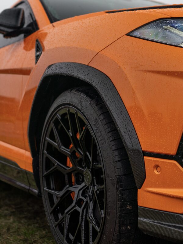 Lamborghini Urus Carbon Fibre Wheel Arch Set