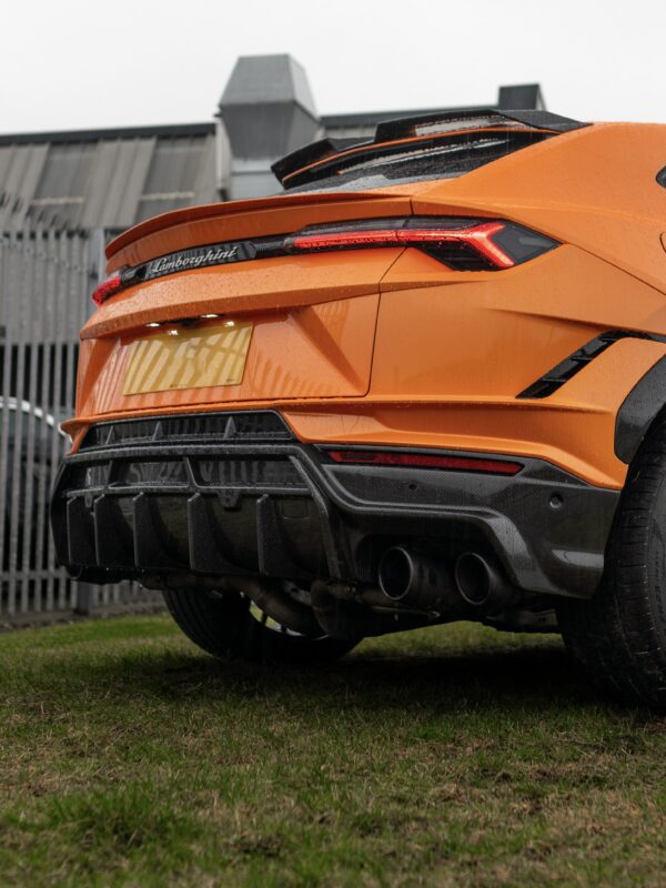 Lamborghini Urus Carbon Fibre Rear Diffuser