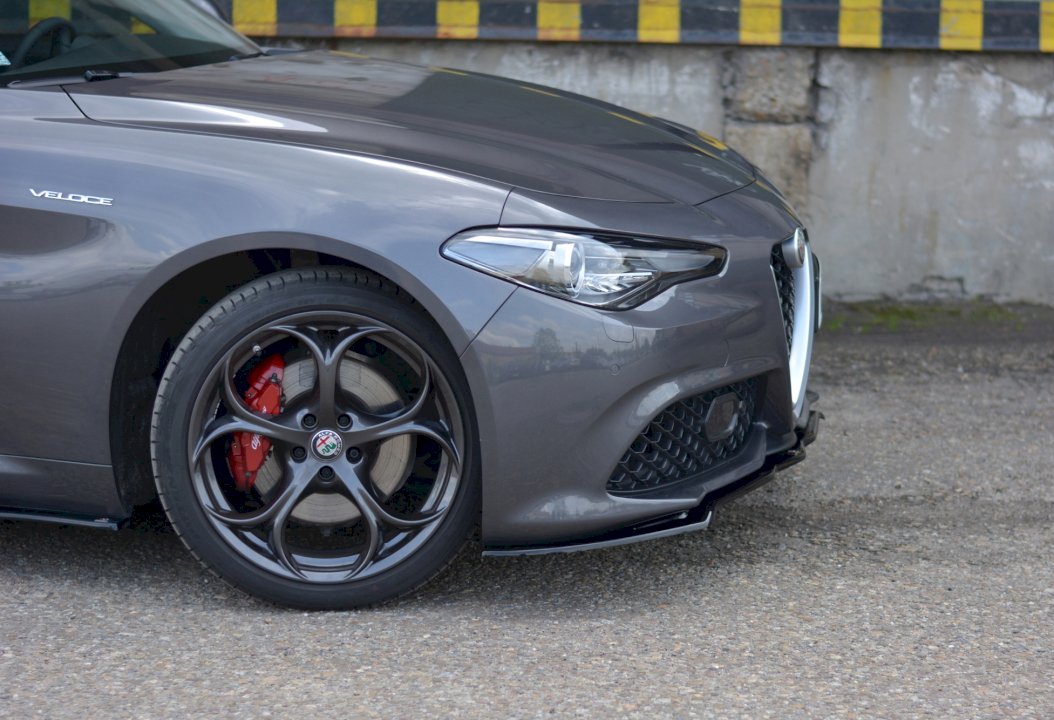Maxton Design Front Splitter V.1 for Alfa Romeo Giulia Veloce (2015-2019)