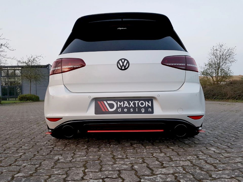 Maxton Design Central Rear Splitter for Volkswagen Golf MK7 GTI Clubsport (2016-2017)