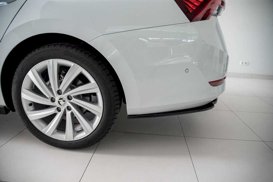 Maxton Design Central Rear Splitter for Skoda Octavia MK4 (2019+)