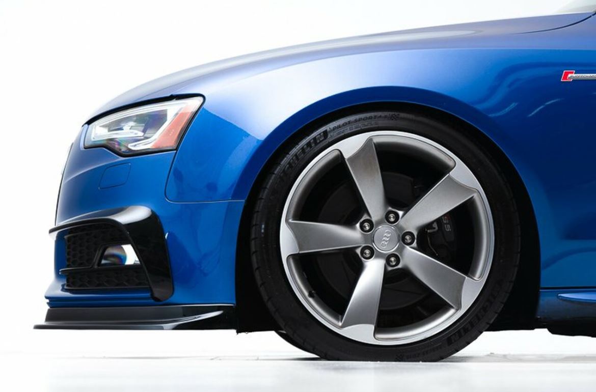 ECS Tuning Gloss Black Front Splitter - S5 Coupé B8.5