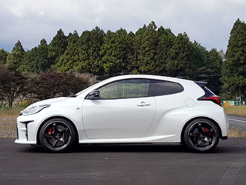 HKS Hipermax Max IV GT Suspension Kit Toyota GR Yaris (2020+)