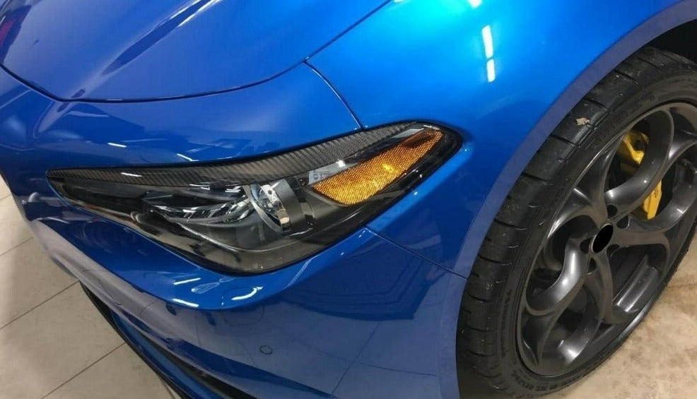 Alfa Romeo Giulia Black / Carbon Fibre Headlight Eyebrows