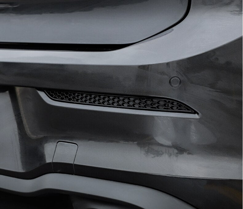 Honeycomb Style Rear Reflector Inserts in Gloss Black for Volkswagen Golf MK8 (2020+)