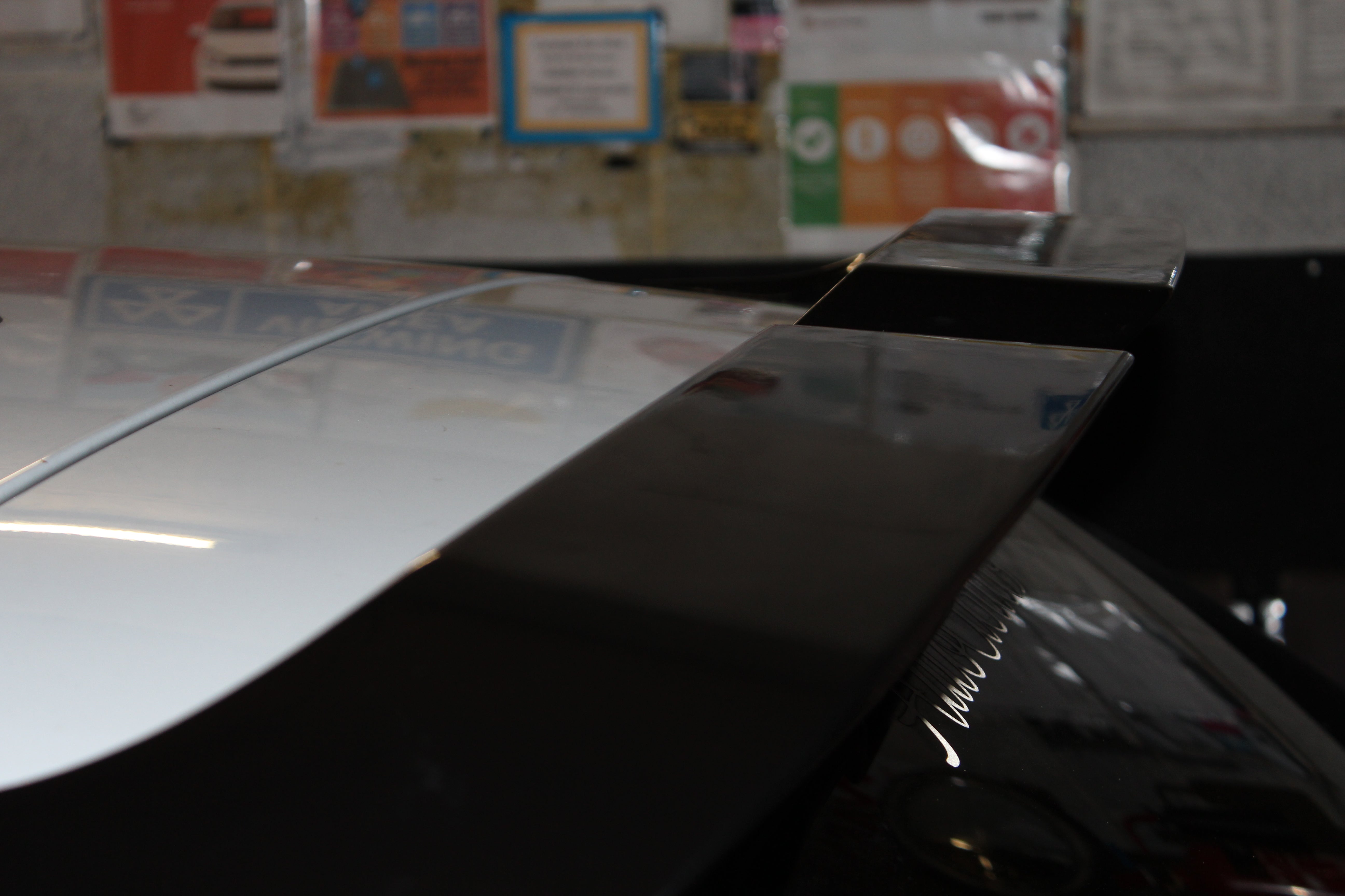 Audi A3 / S3 / RS3 8V Hatchback Style Roof Spoiler Black (2013-2020 5-Door Models) (Black)