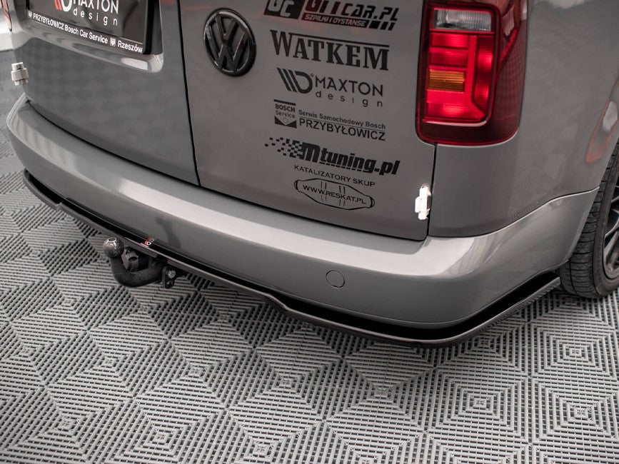 Maxton Design Central Rear Splitter Volkswagen Caddy Mk3 Facelift (2010-2015)