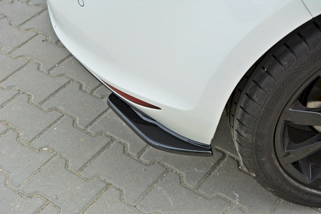 Maxton Design Rear Side Splitters/Spats For Volkswagen Golf MK7 (2012-2016)