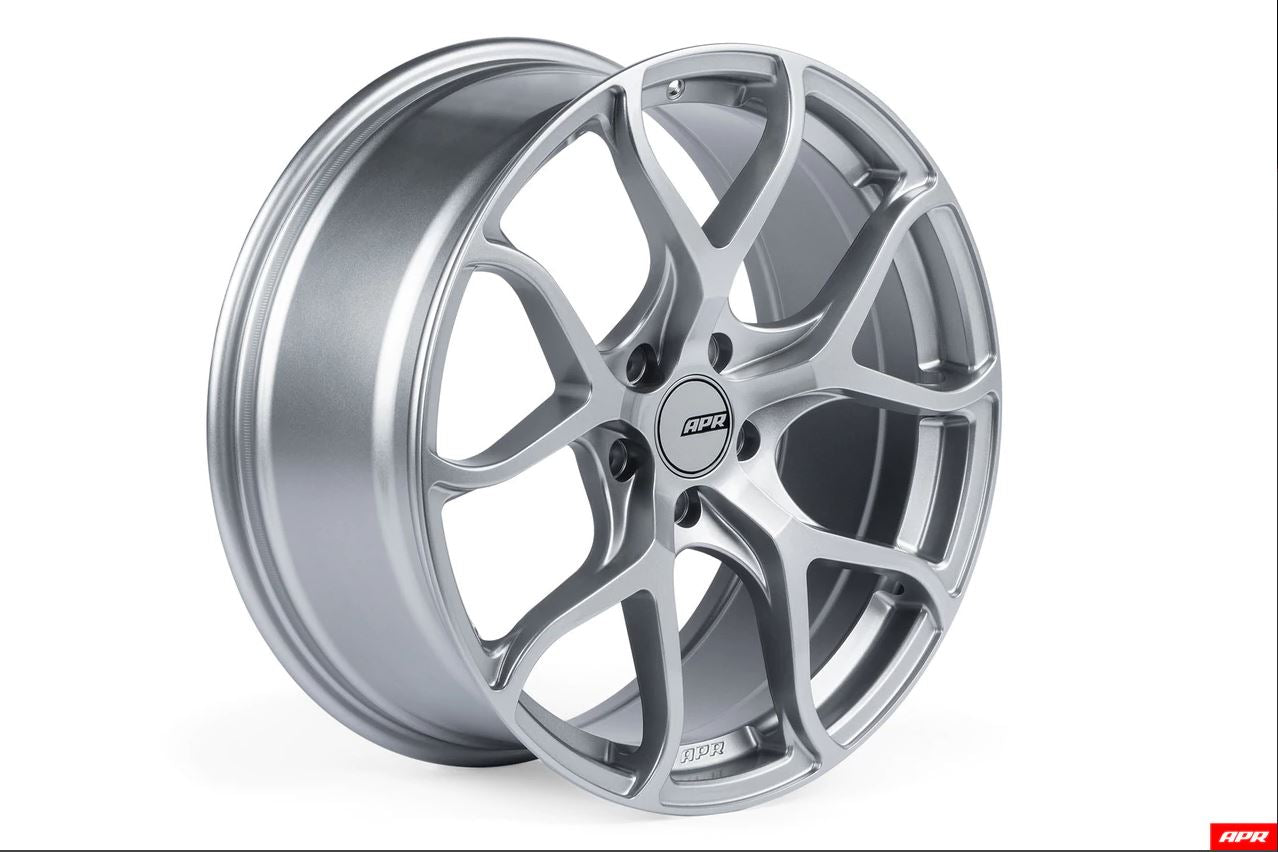 APR Flow Formed Alloy Wheel 19x8.5 5x112 - Hyper SilverAPR Flow Formed Alloy Wheel 19x8.5 5x112 - Hyper Silver