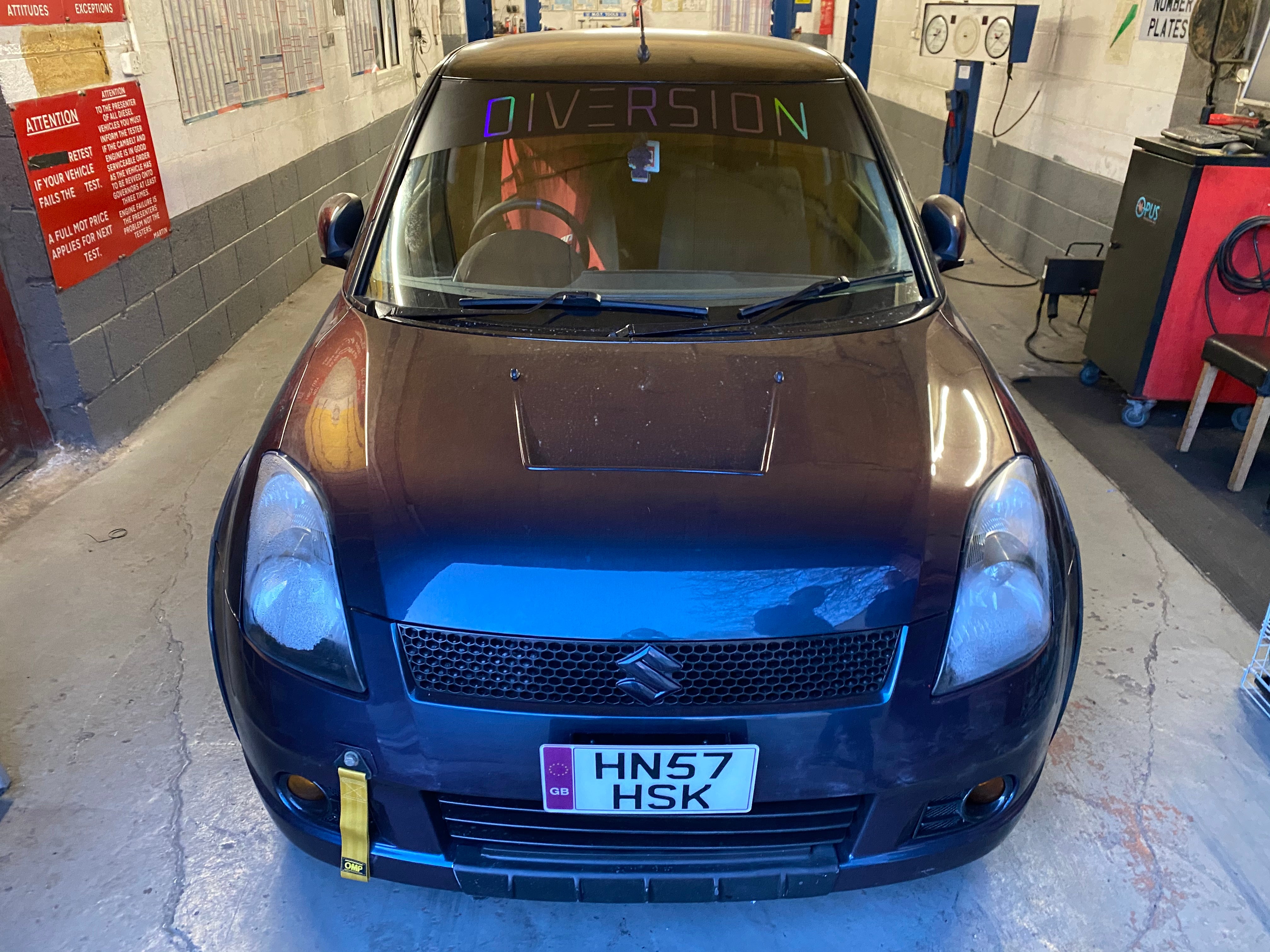 DIVERSION Sun Strip / Window Banner (BLACK OIL SLICK/MULTICOLOURED)