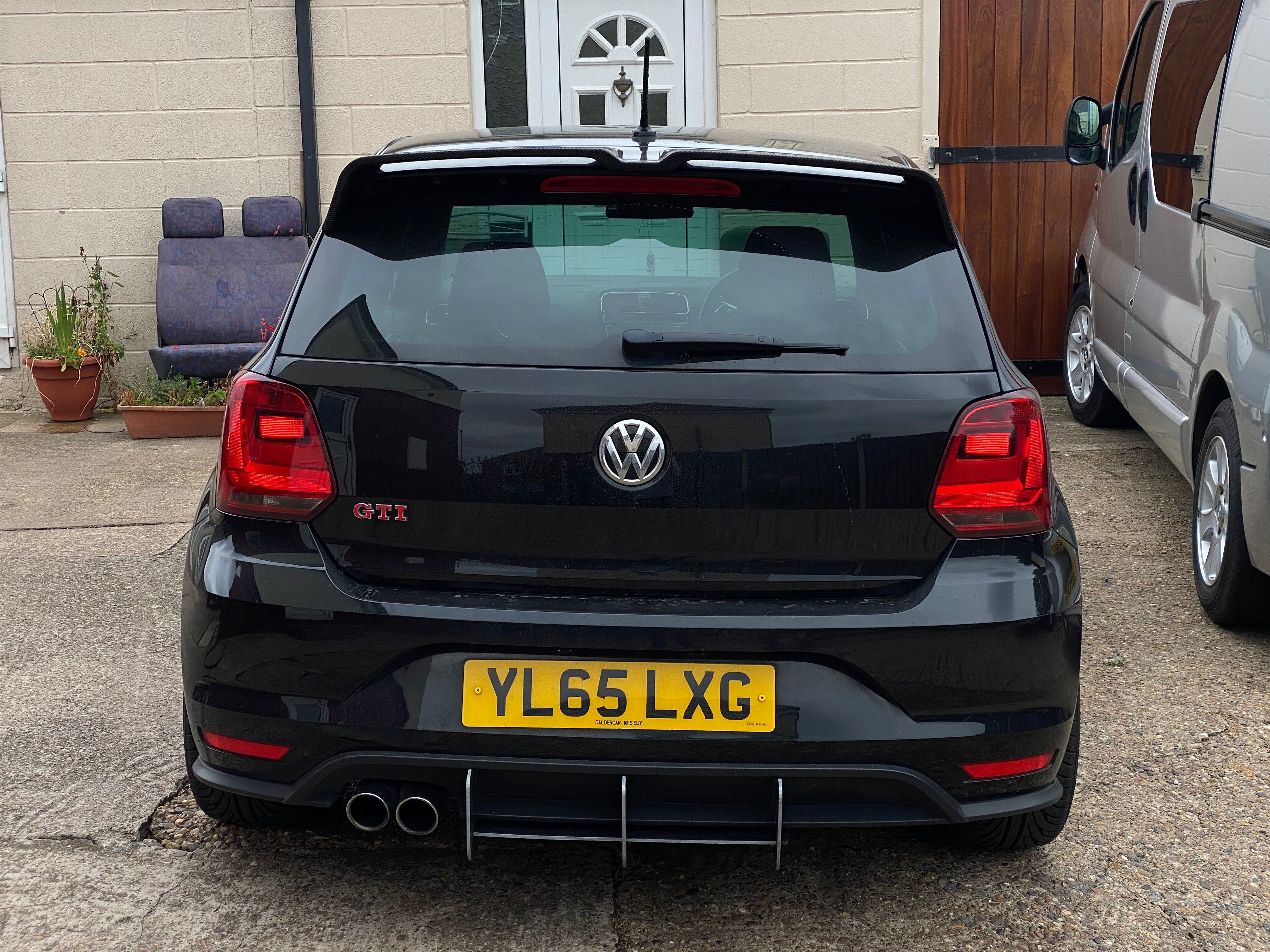 Volkswagen Polo 6R / 6C MK5 Q2 Style Taillights (Pair / 2009 - 2017) Plug & Play + Dynamic Indicators