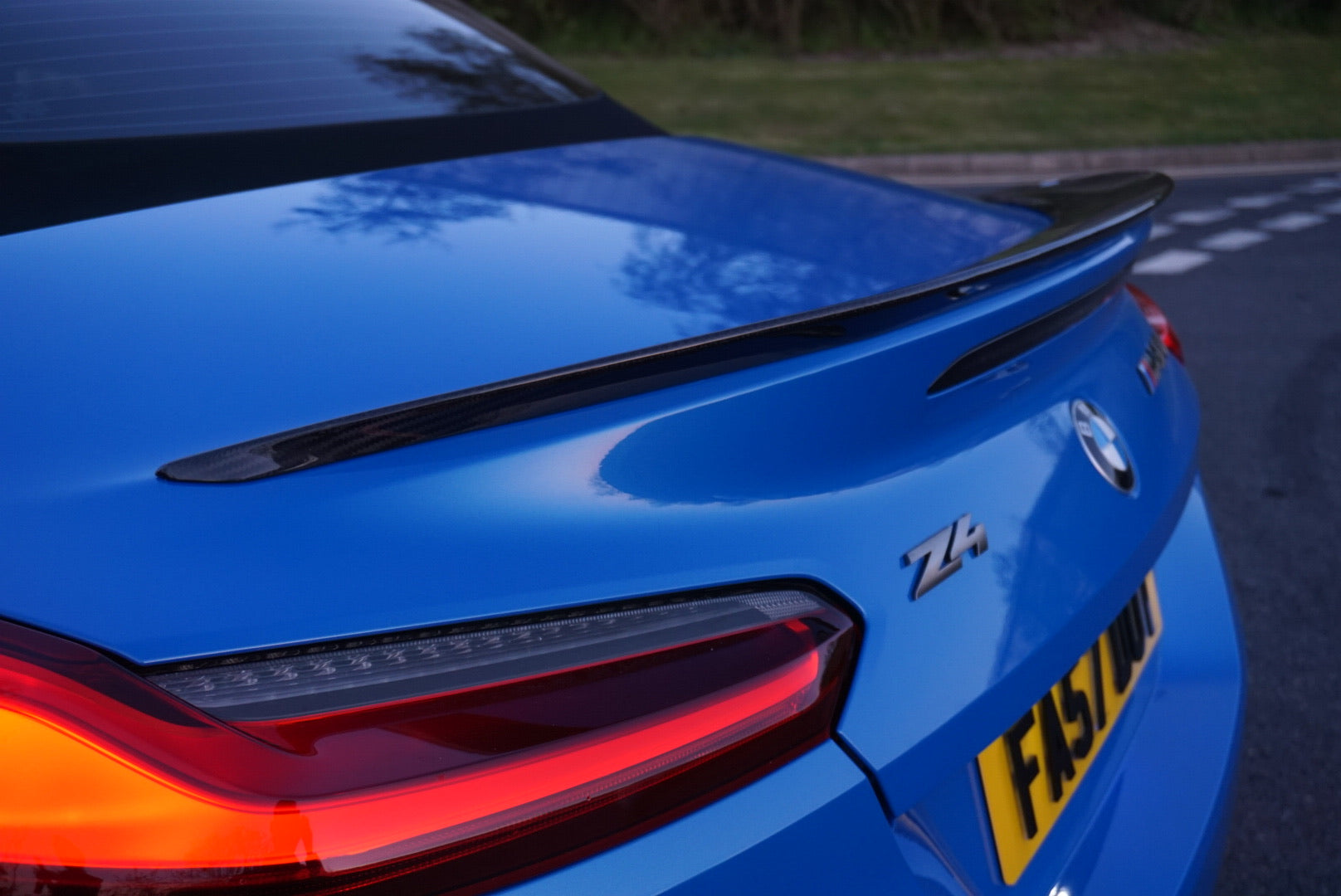 DAS - BMW Z4 G29 Genuine Carbon Fibre Flush Rear Trunk Spoiler / Wing (2018+ Models)