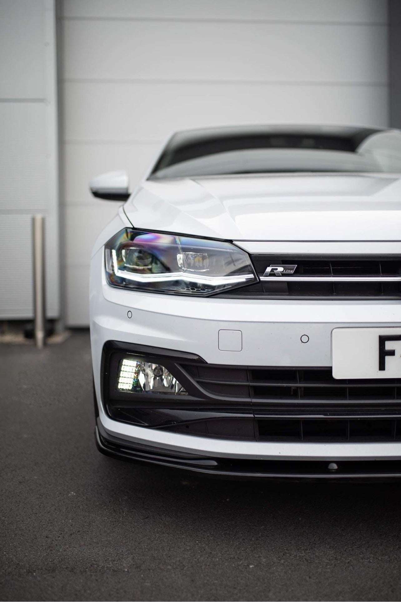 DAS Automotive - Front Splitter V.1 for Volkswagen Polo AW GTI/R-Line Gloss Black (2018+)