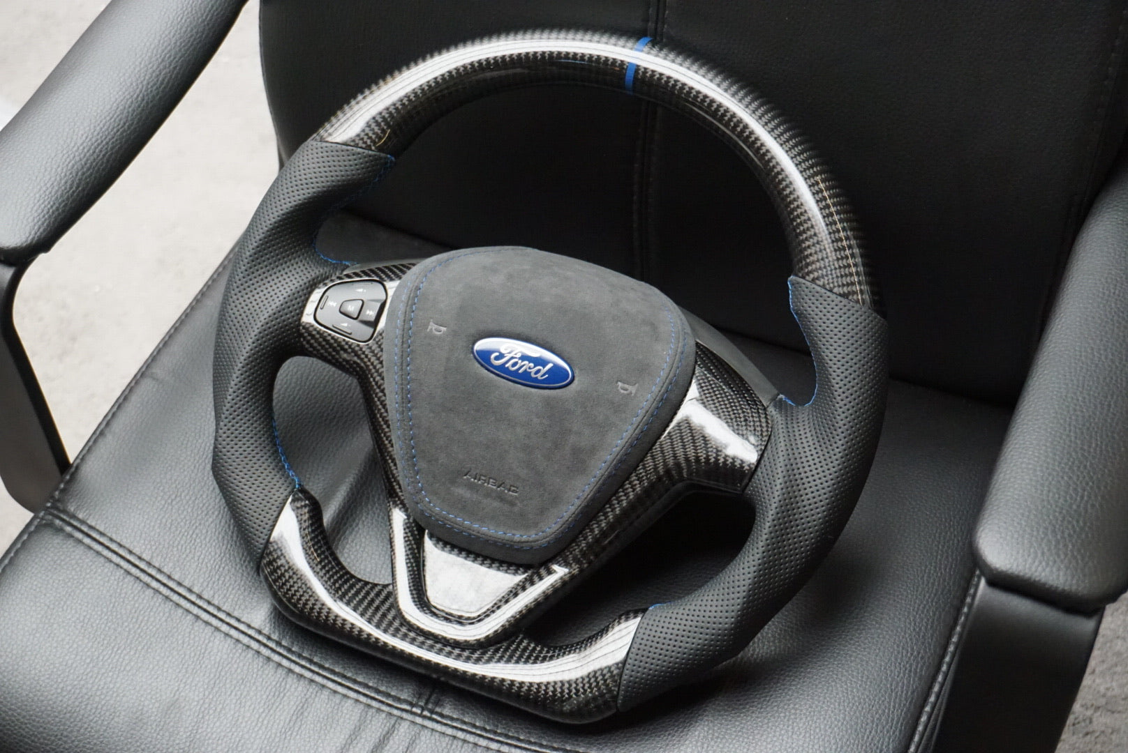 Ford Fiesta MK7 / MK7.5 Premium Alcantara Stitched Steering Wheel Airbag Cover (DIVERSION)