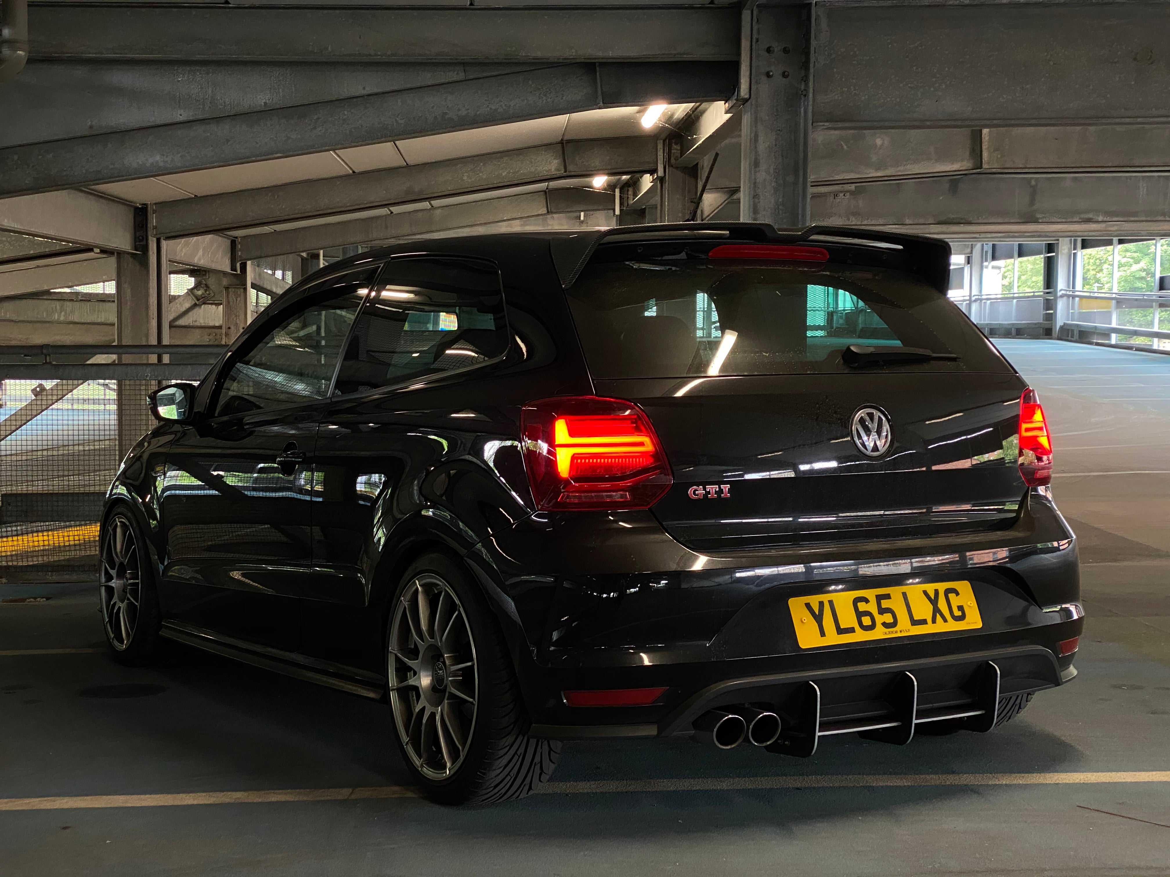 Volkswagen Polo 6R / 6C MK5 Q2 Style Taillights (Pair / 2009 - 2017) Plug & Play + Dynamic Indicators
